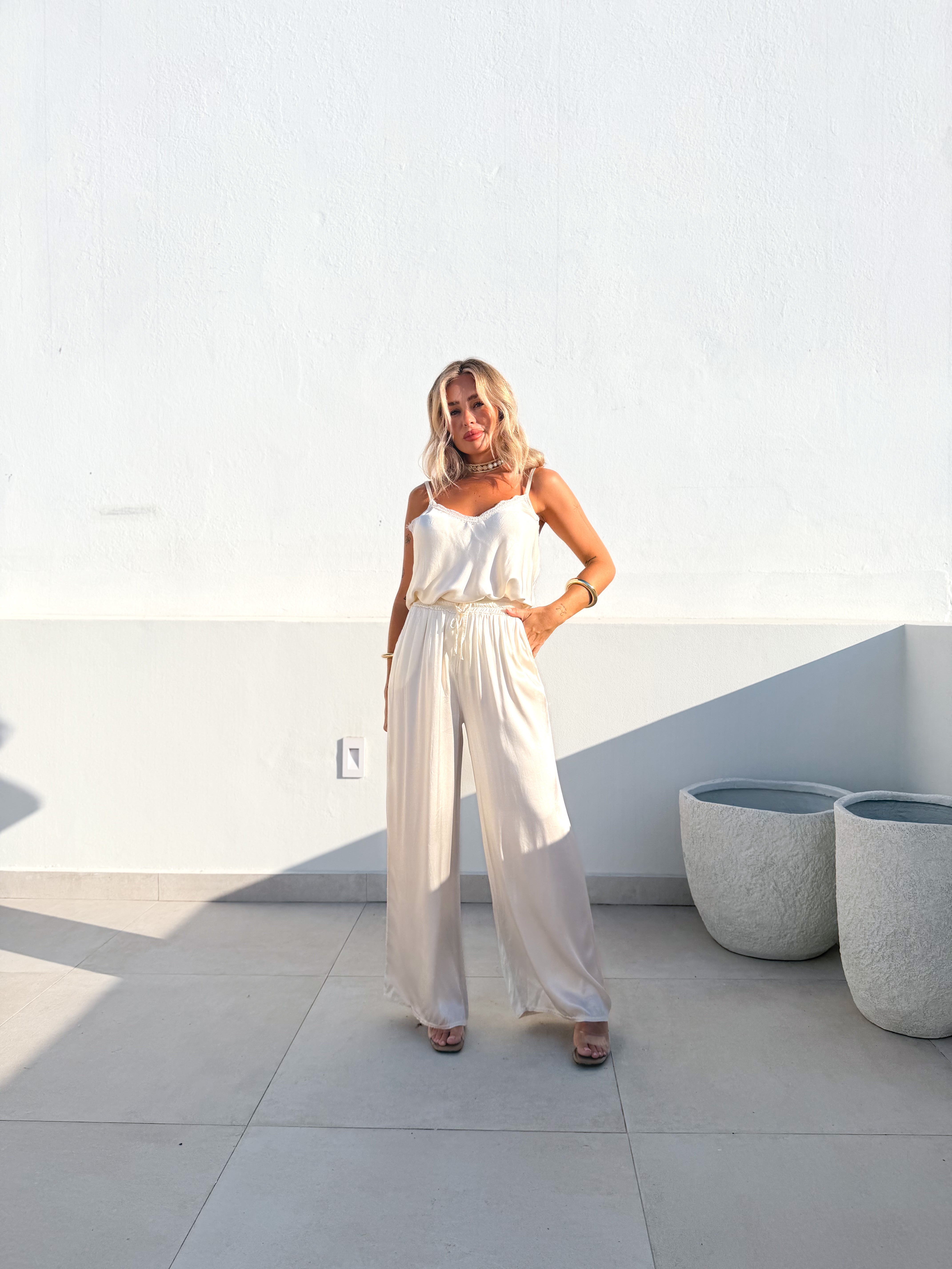 Pantalón satinado blanco