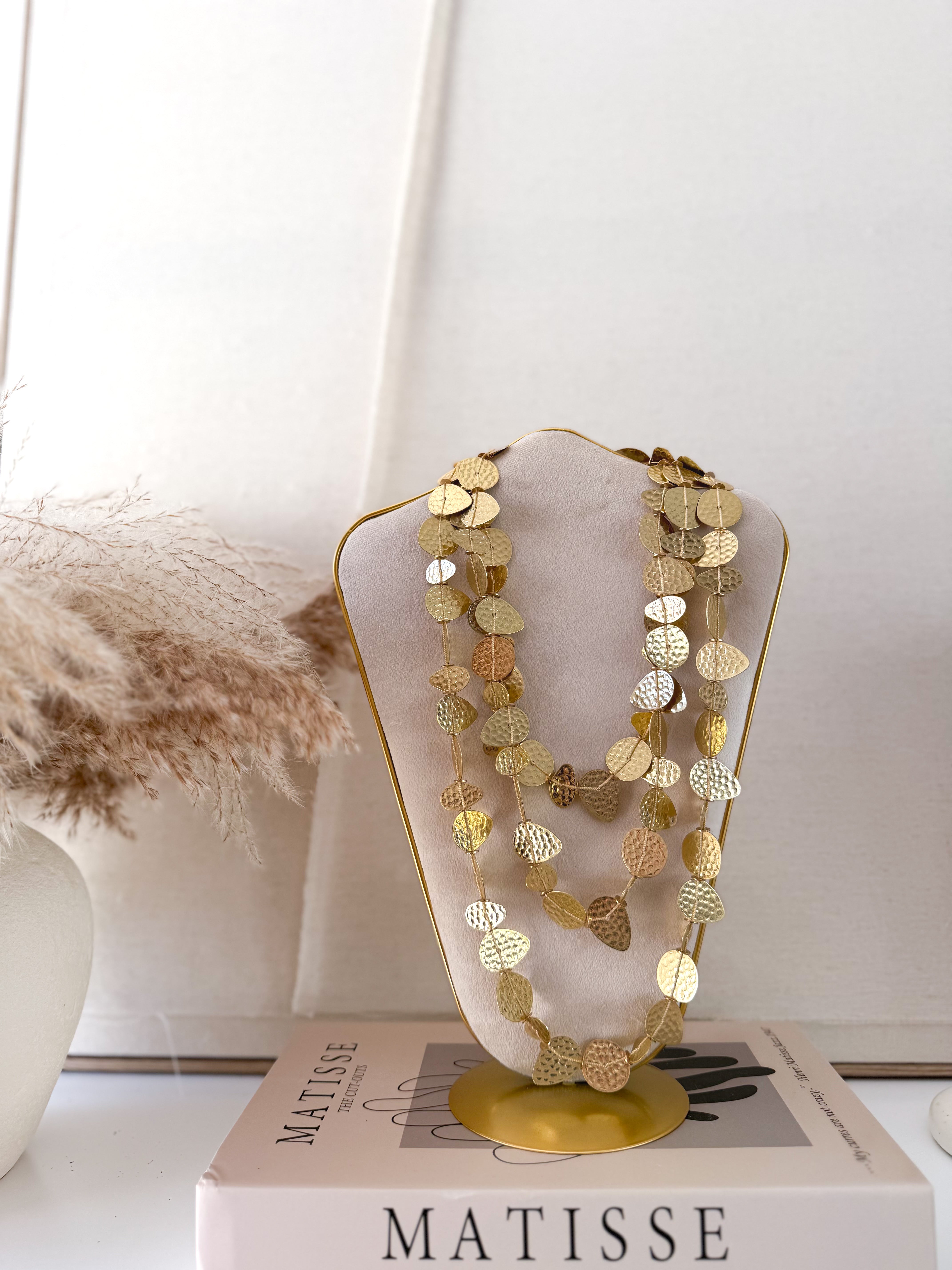 Collar monedas triple