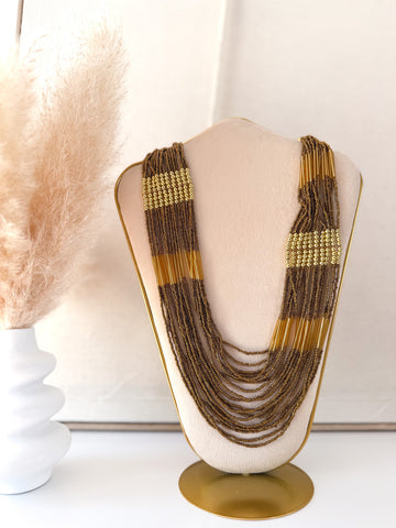 Collar Thai