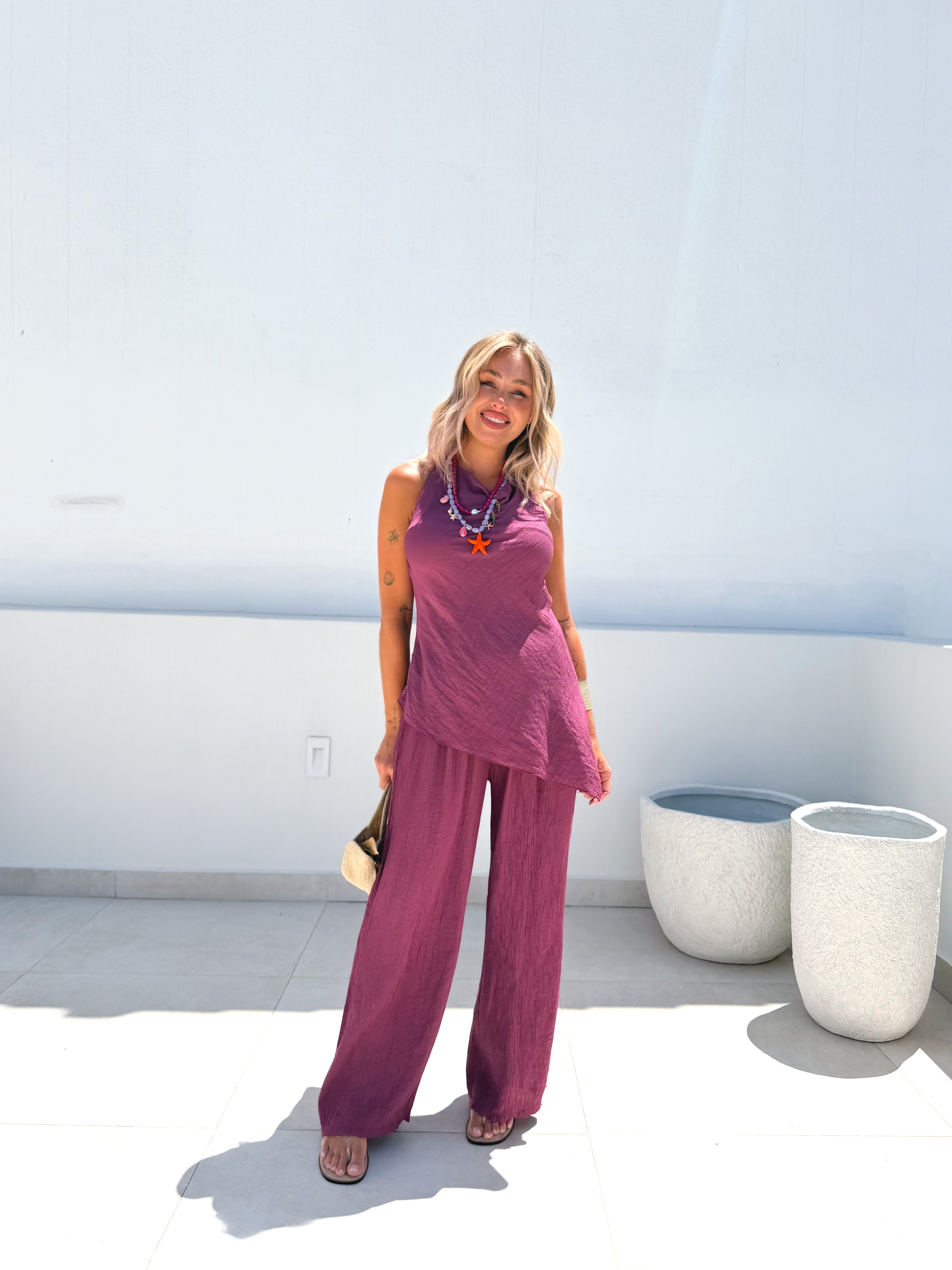 Total look asimetríco Frambuesa