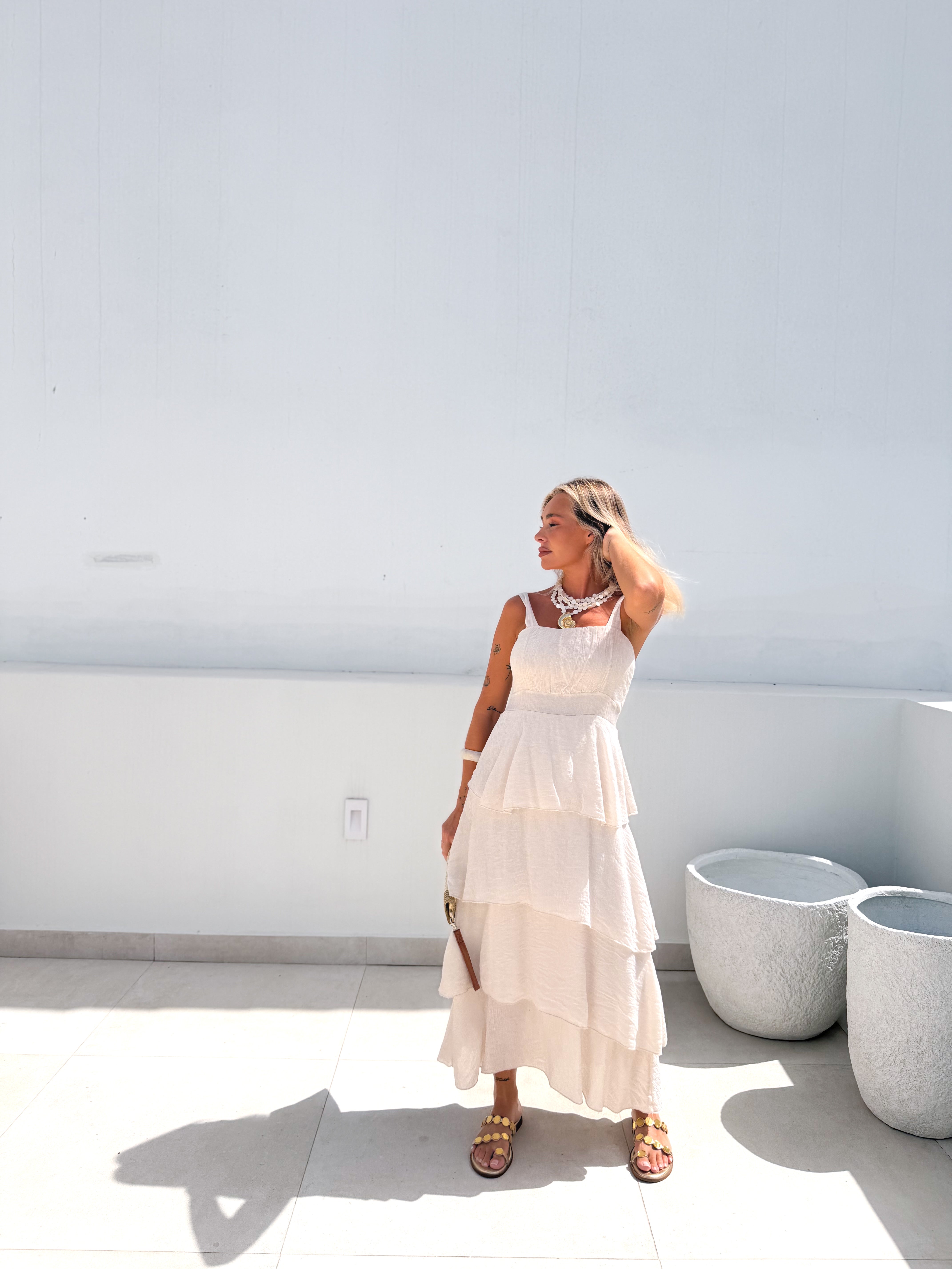 Vestido largo volantes Beige