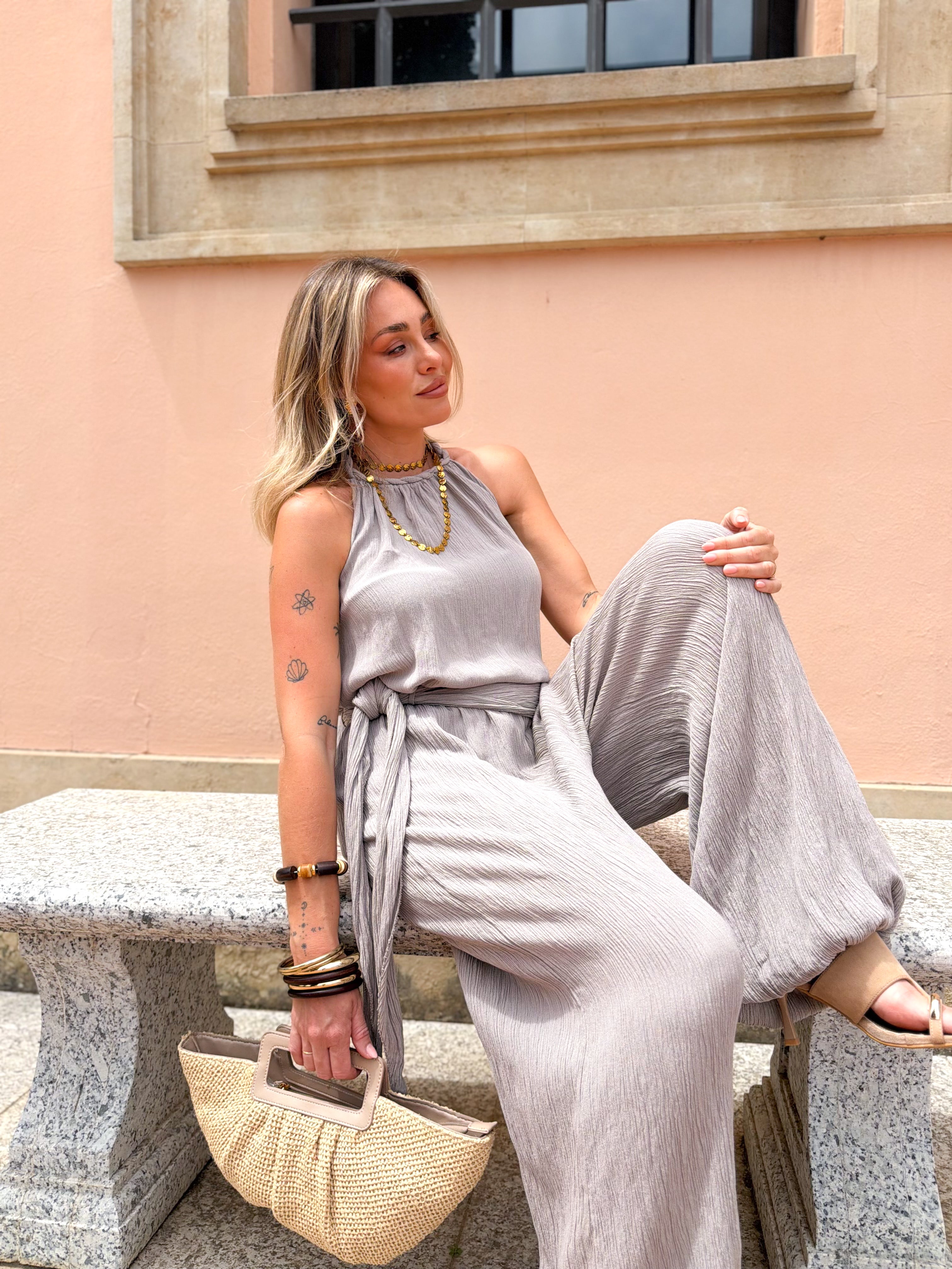 Total look Katrina Taupe