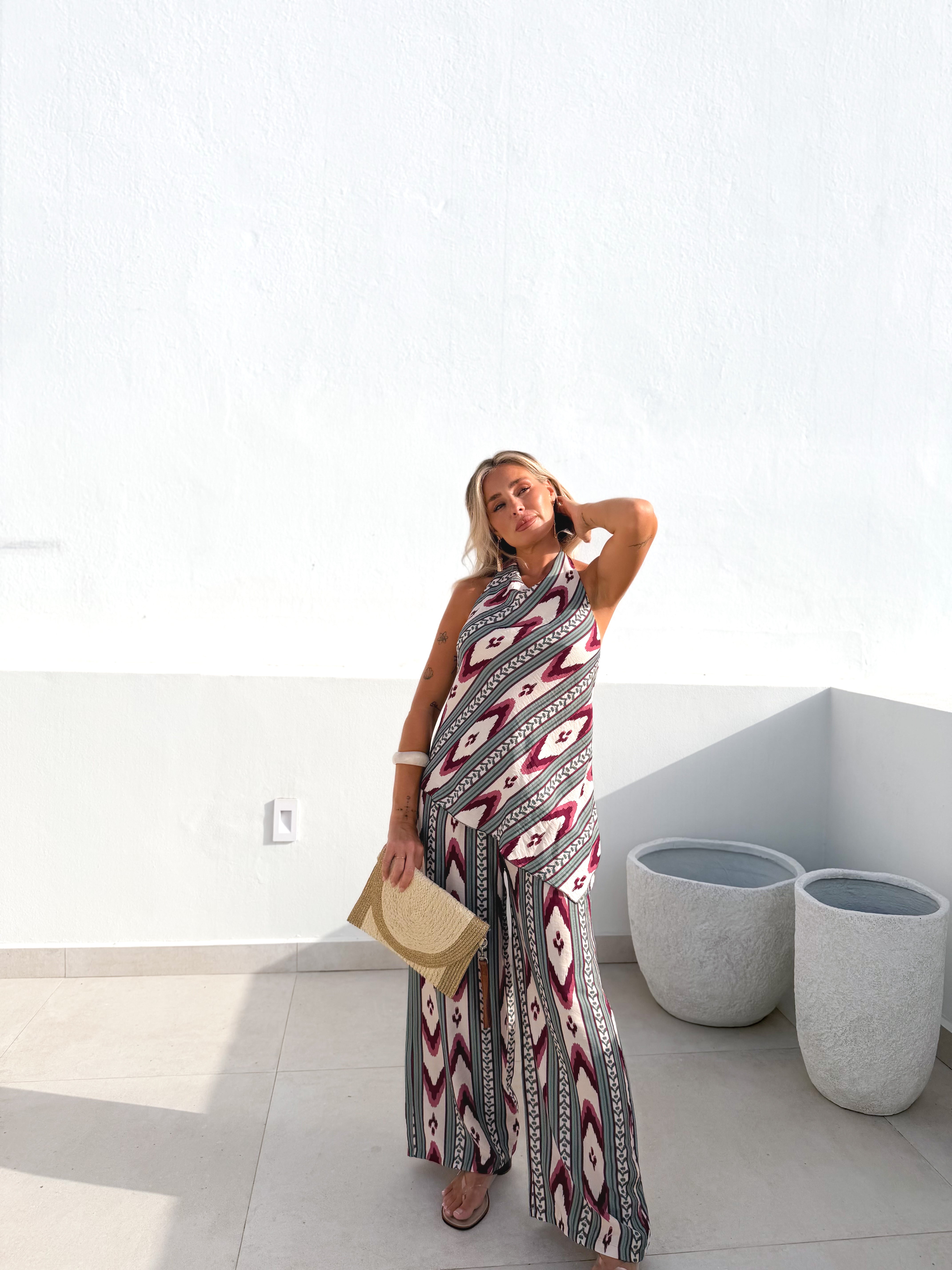 Conjunto asimetrico estampado