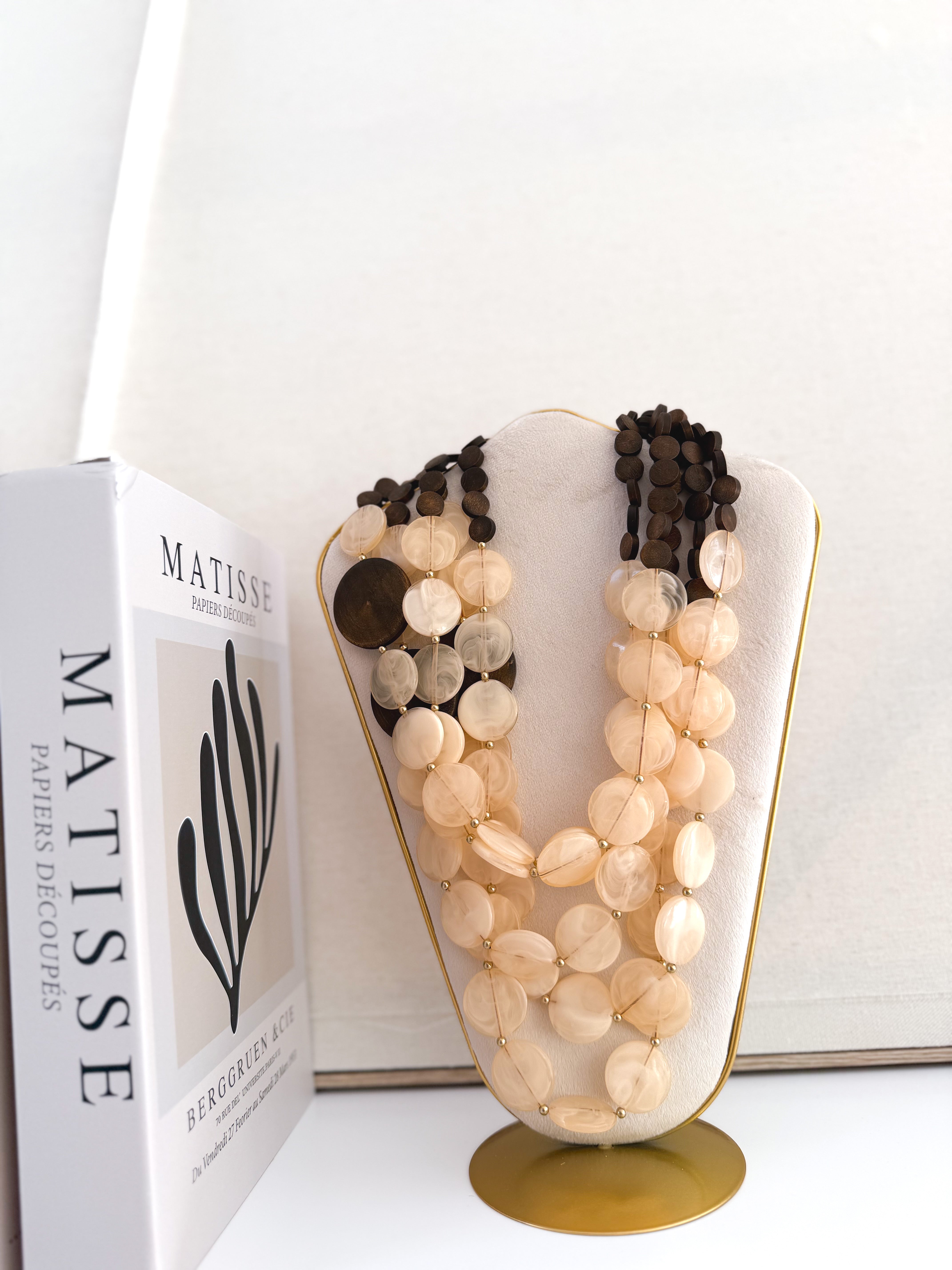 Collar madera y nacar