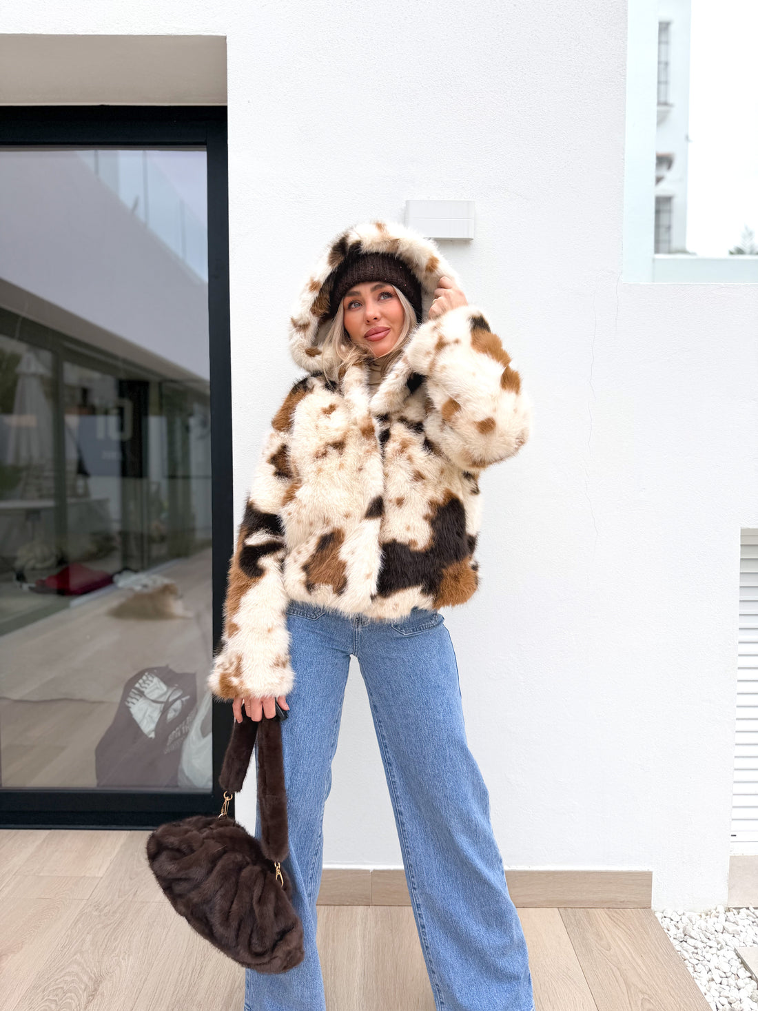 Abrigo pelo corto Efecto print