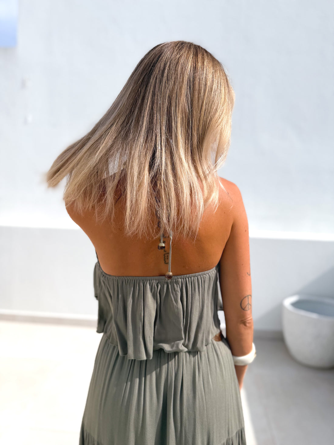 Top halter volantes verde