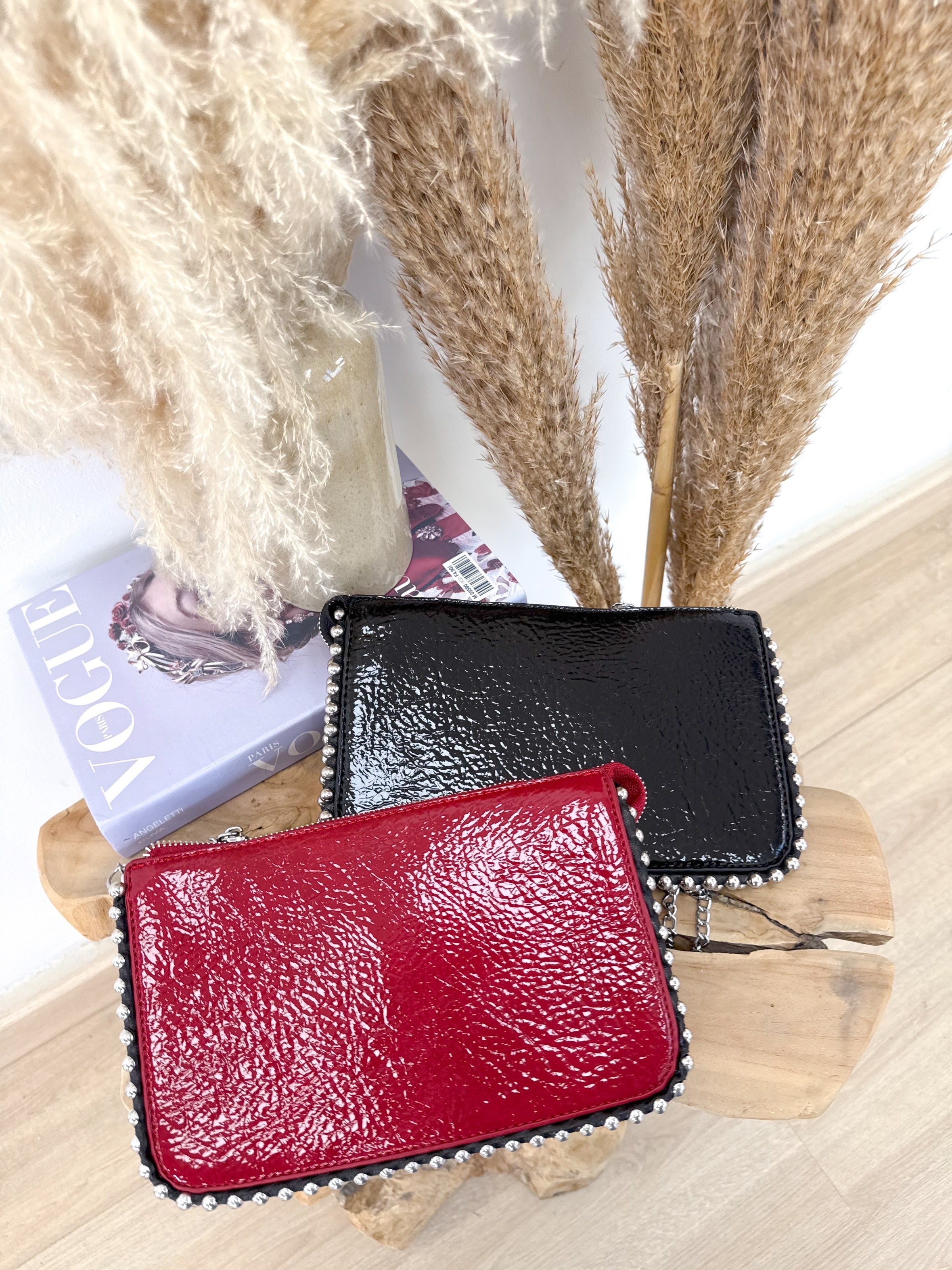 Bandolera polipiel tachas