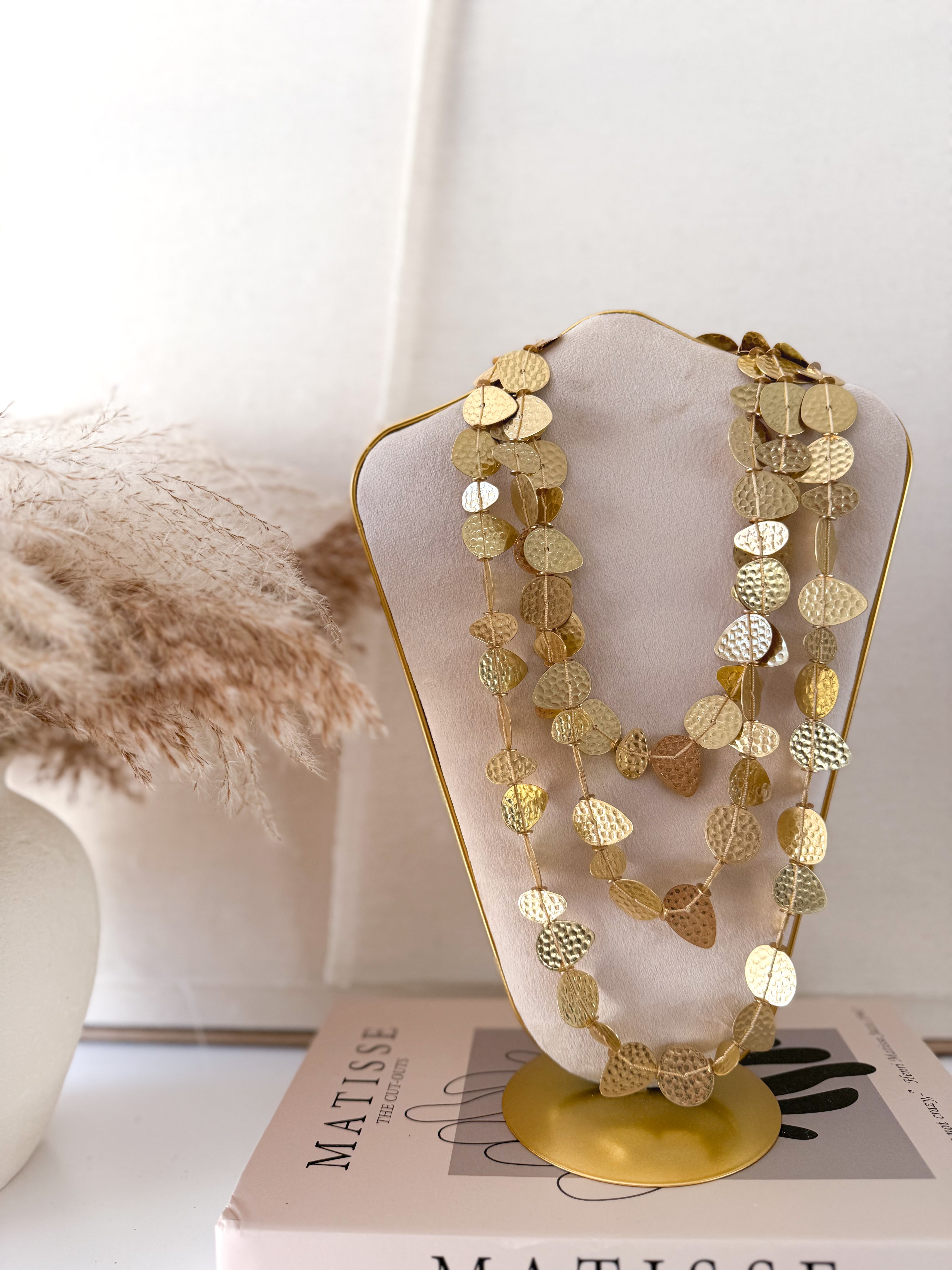 Collar monedas triple