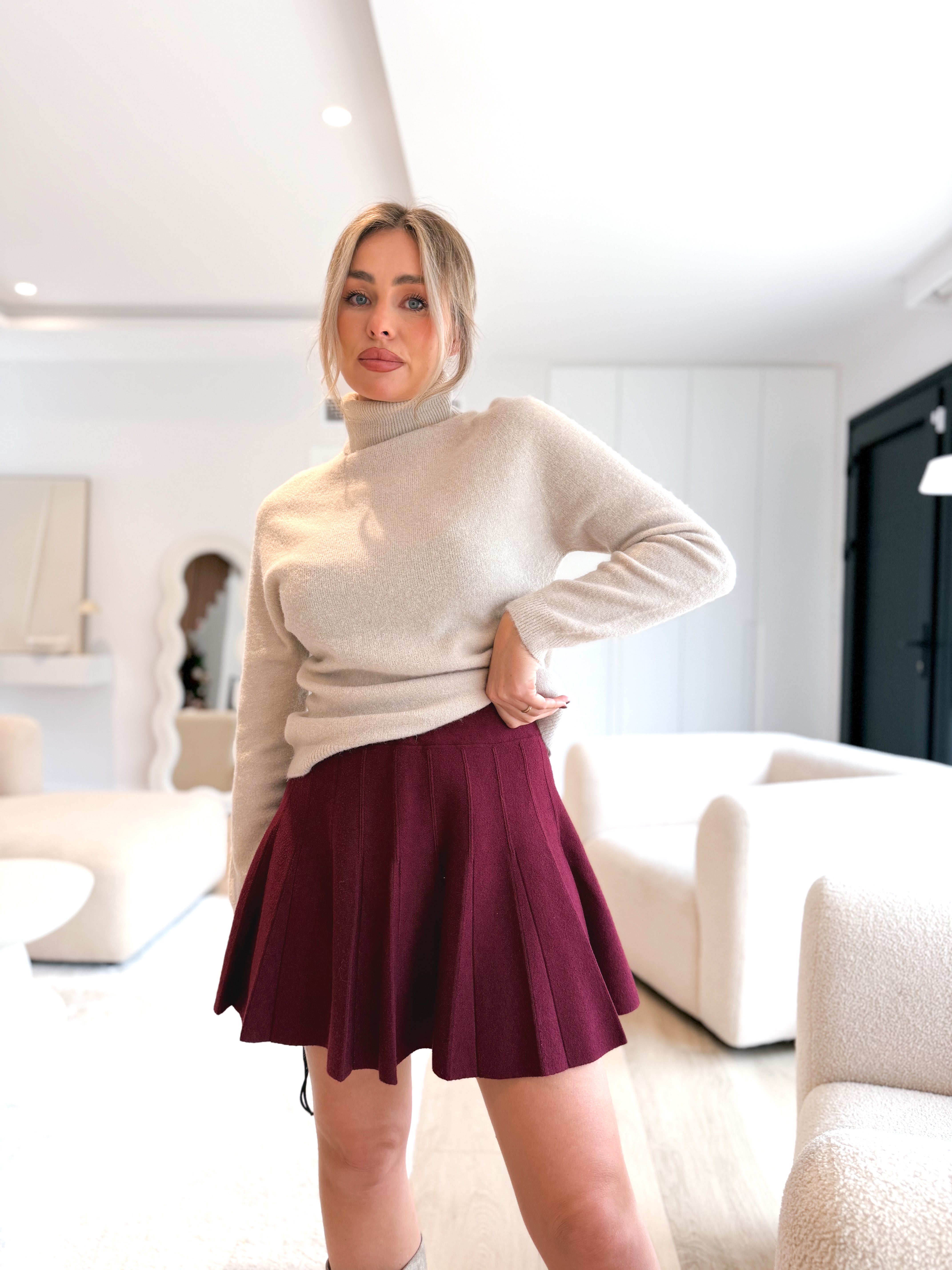 Falda punto tableada Burdeos