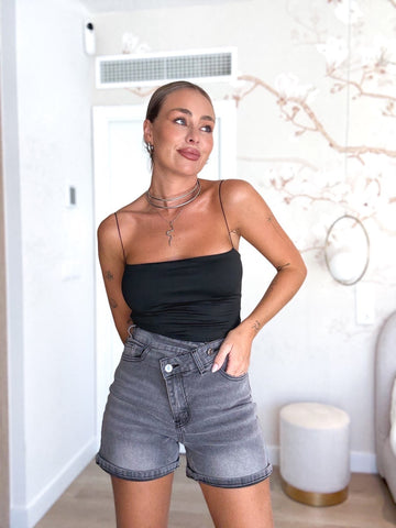 Short denim cruzado gris