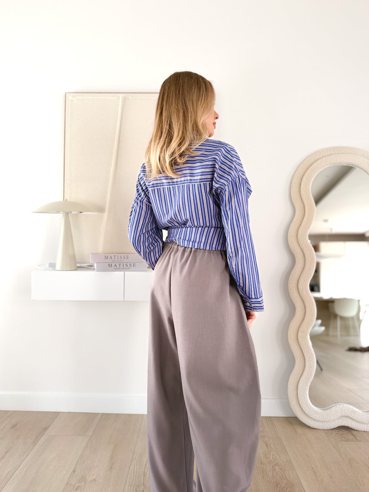 Pantalón wide leg pinzas gris