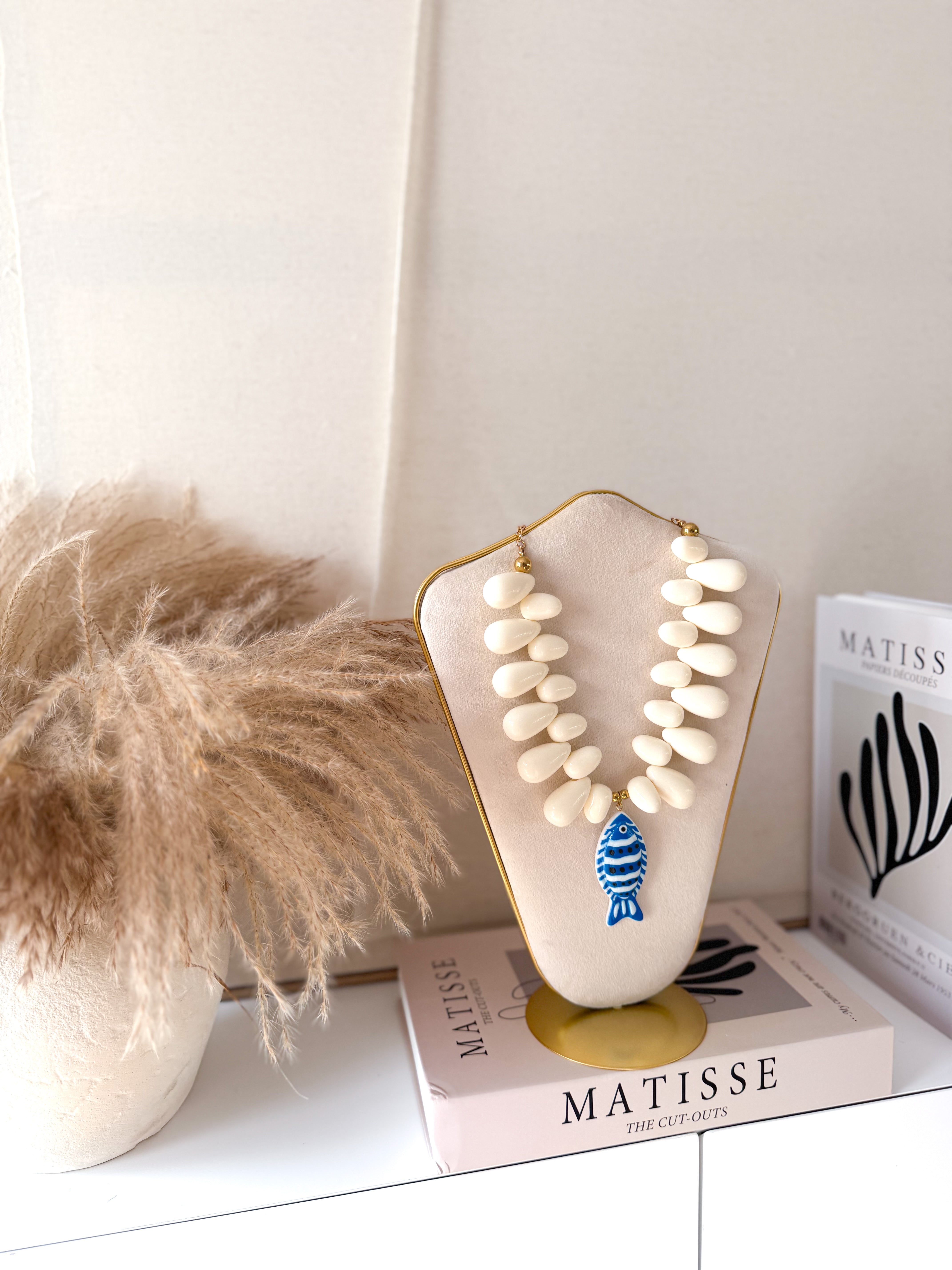 Collar pez