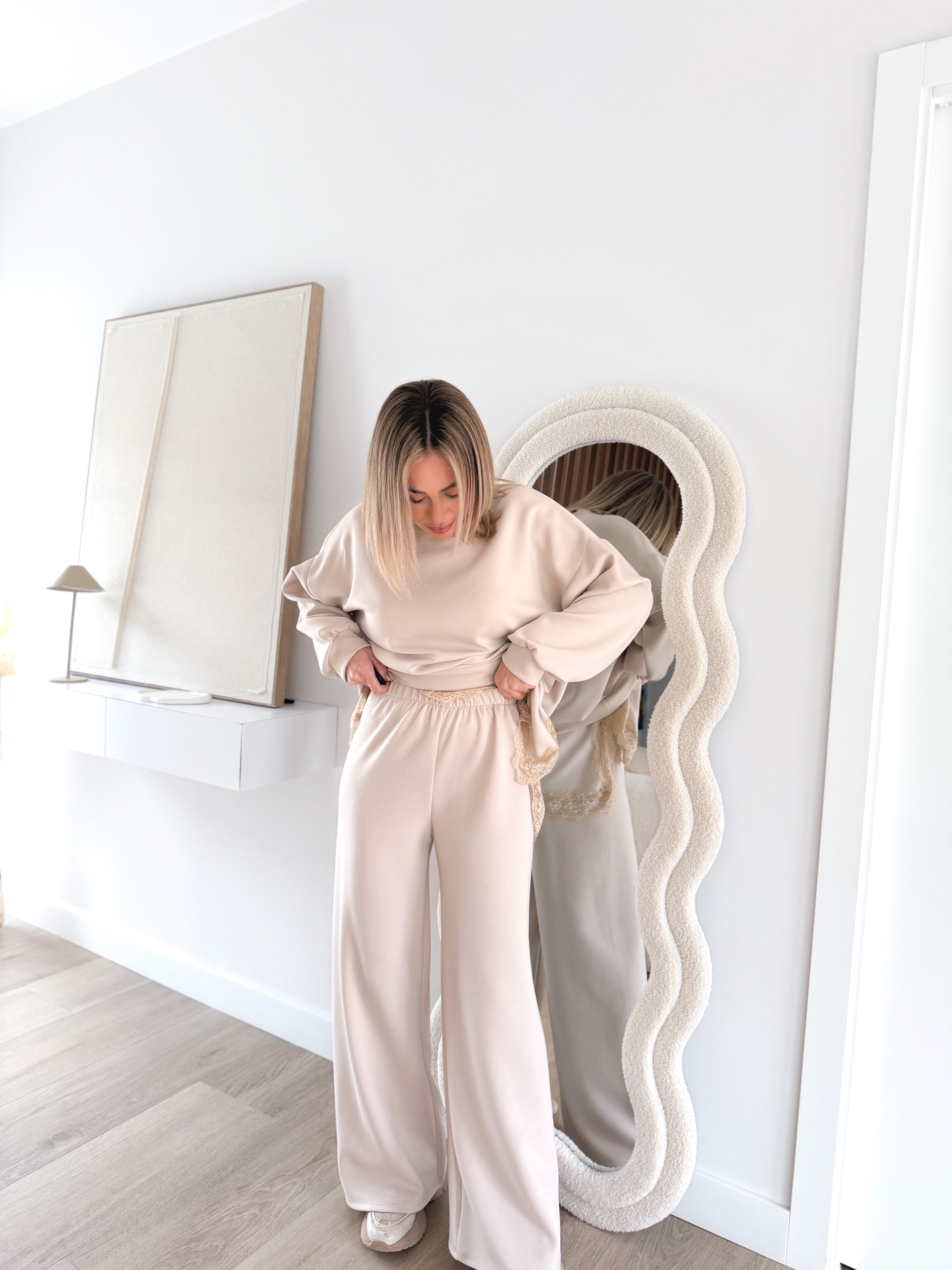 Conjunto combinado lencero beige