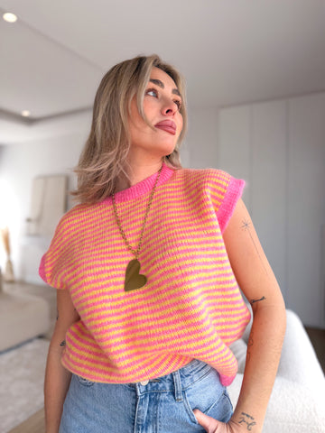 Suéter sin mangas rosa