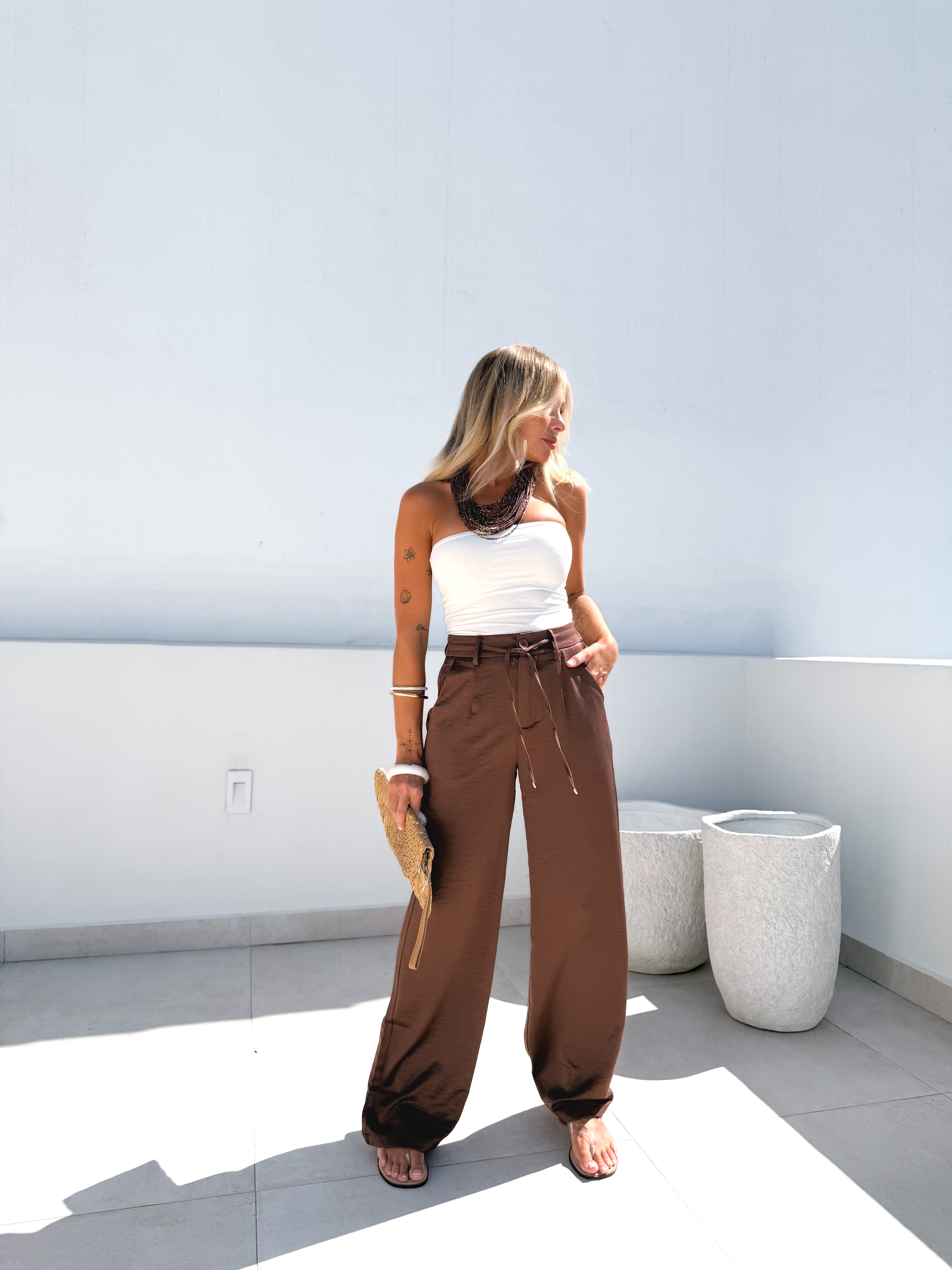 Pantalón satinado Marrón