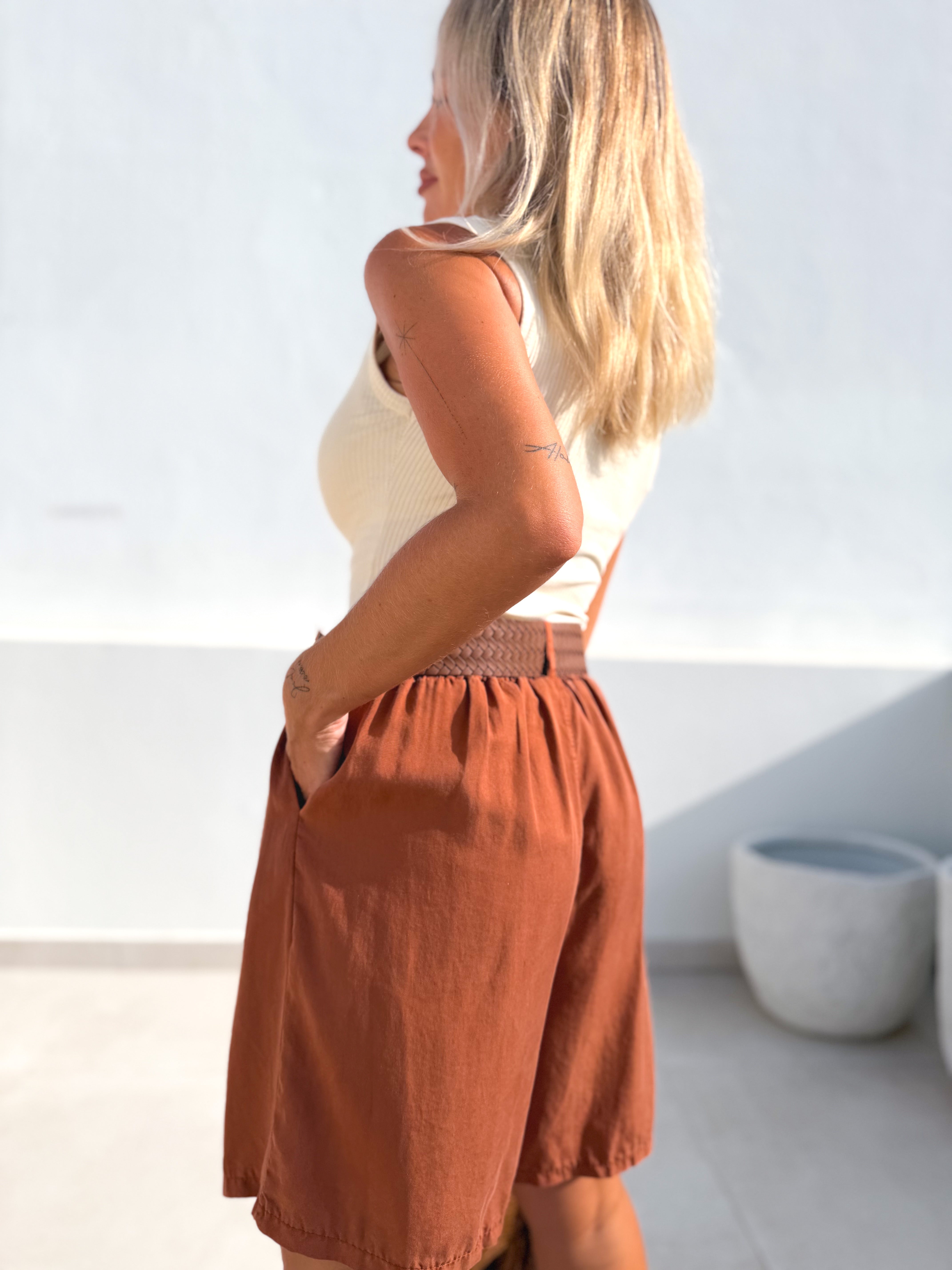 Bermudas pinza teja