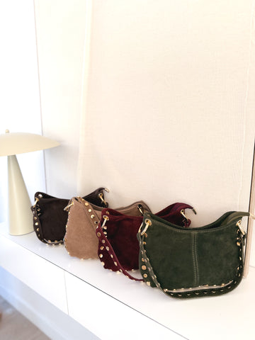 Bolso hombro tachas