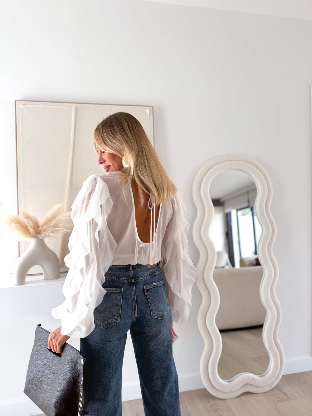 Blusa volantes blanca
