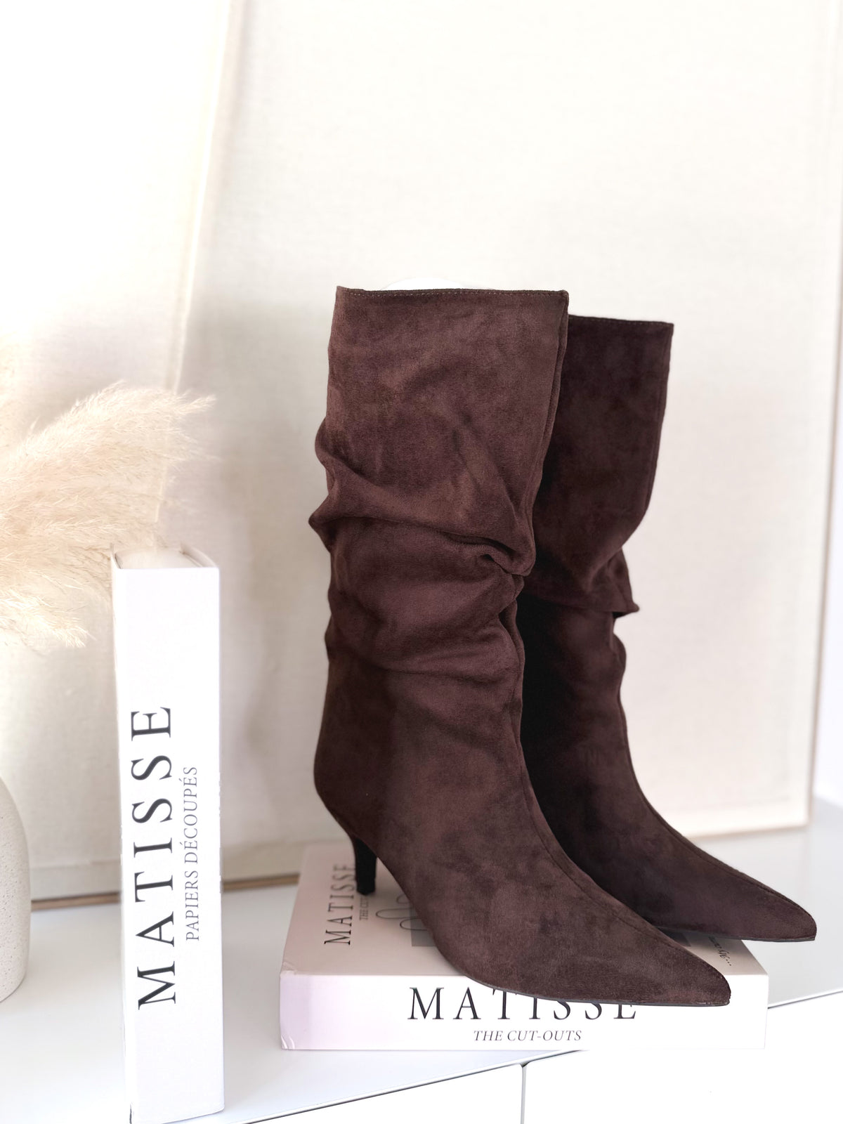 Botas fruncidas Marrón