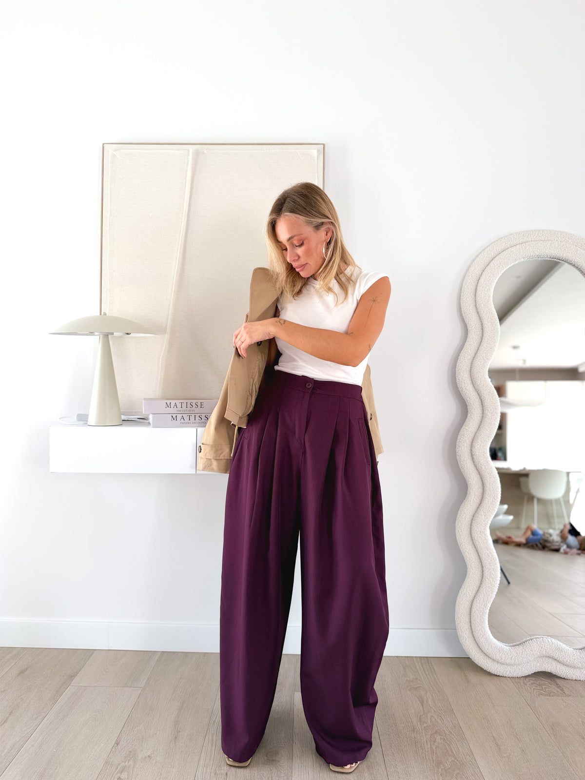 Pantalón wide leg pinzas burgundy