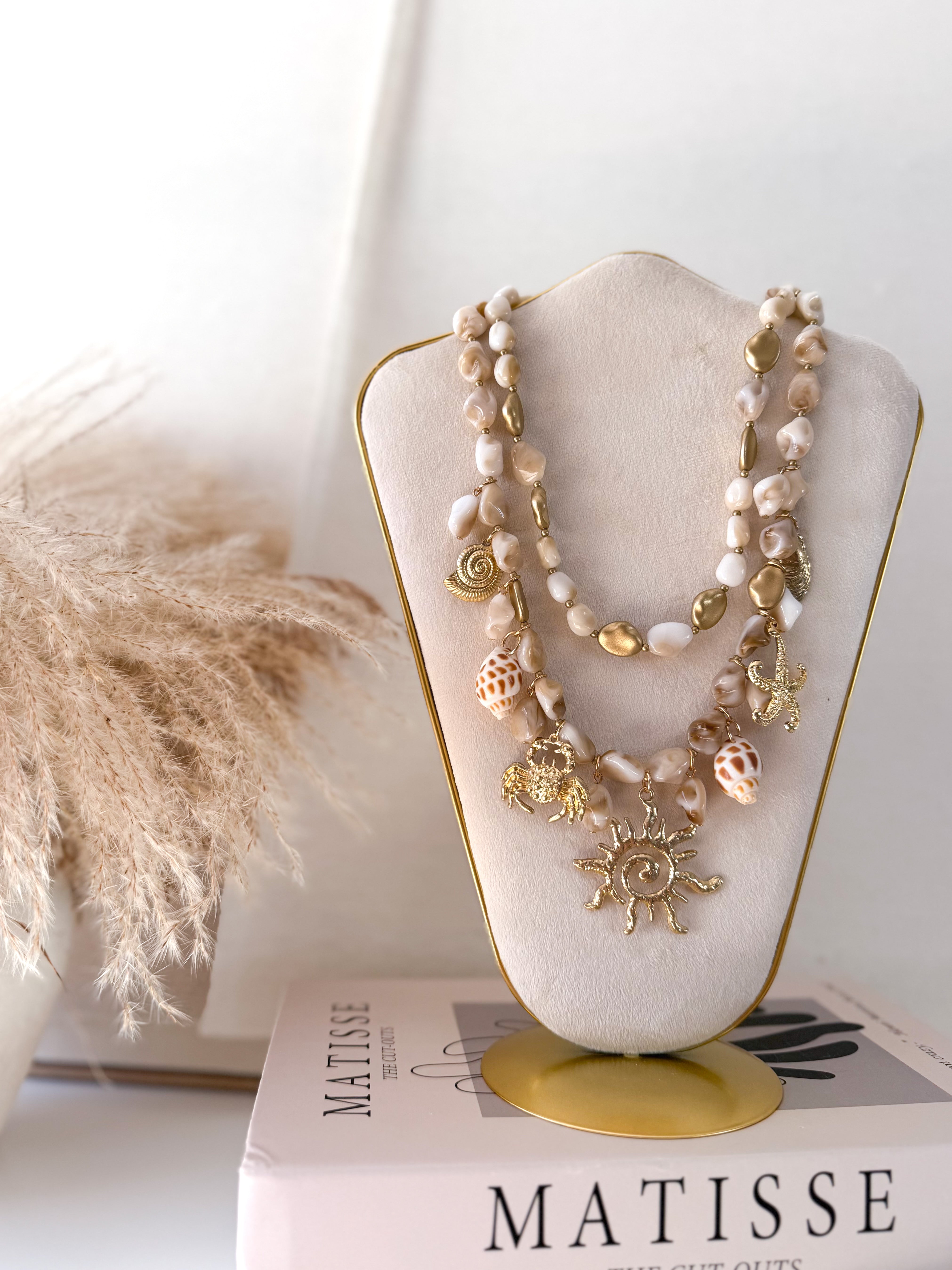 Collar conchas Sol