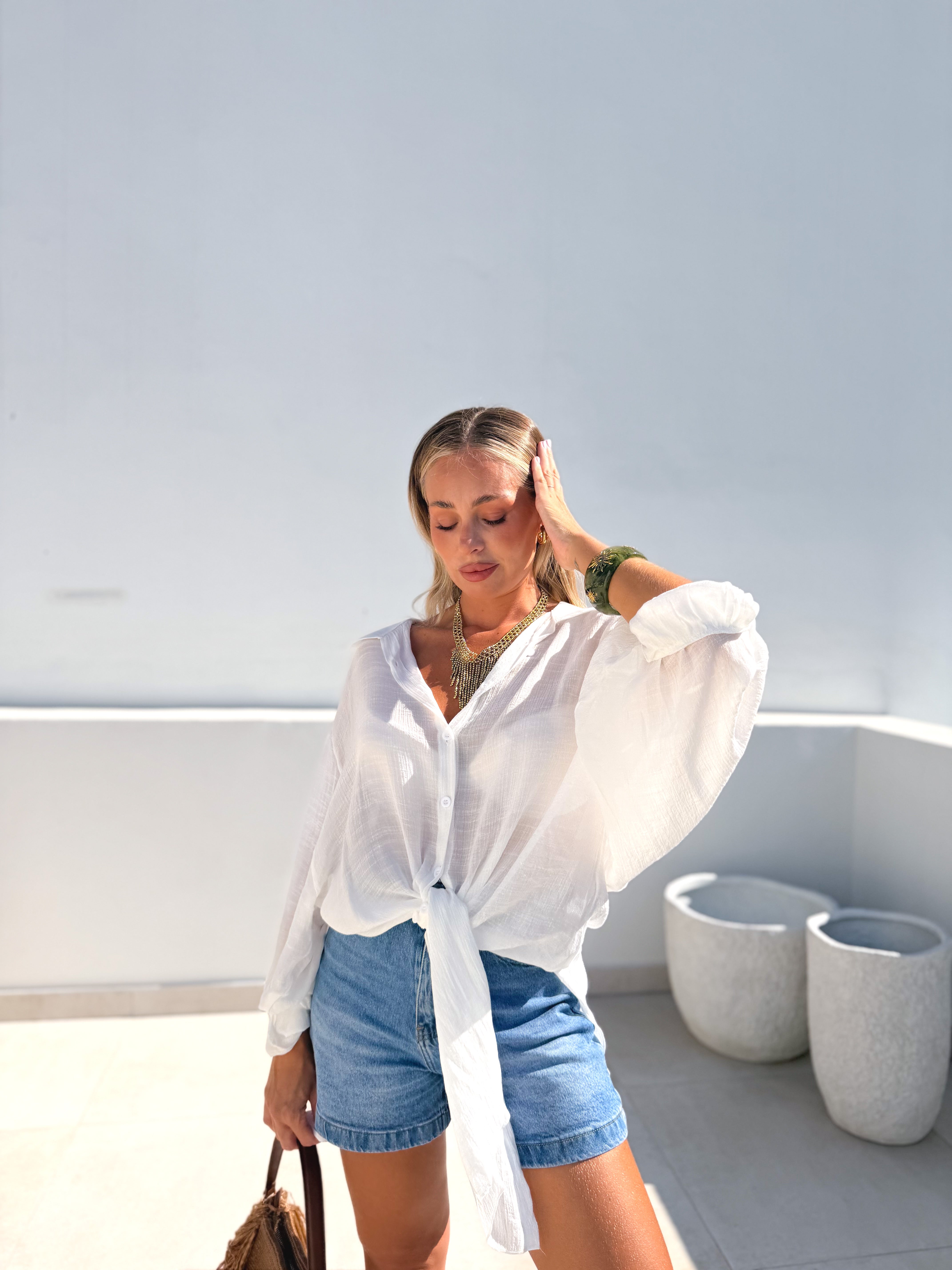 Camisa blanca multi posición