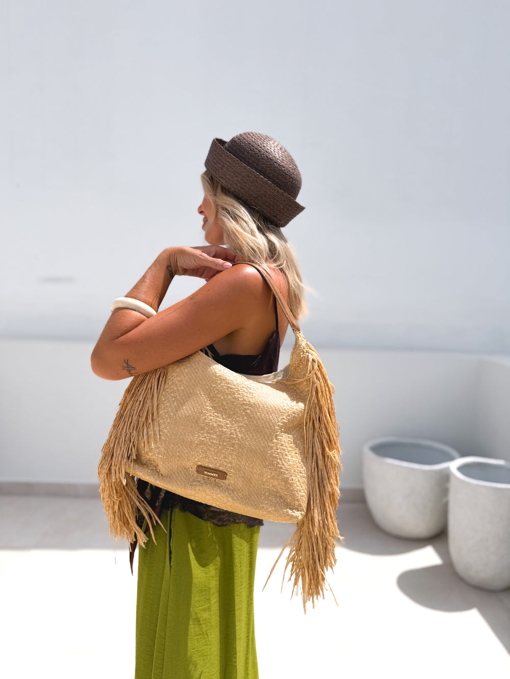 Bolso rafia y flecos