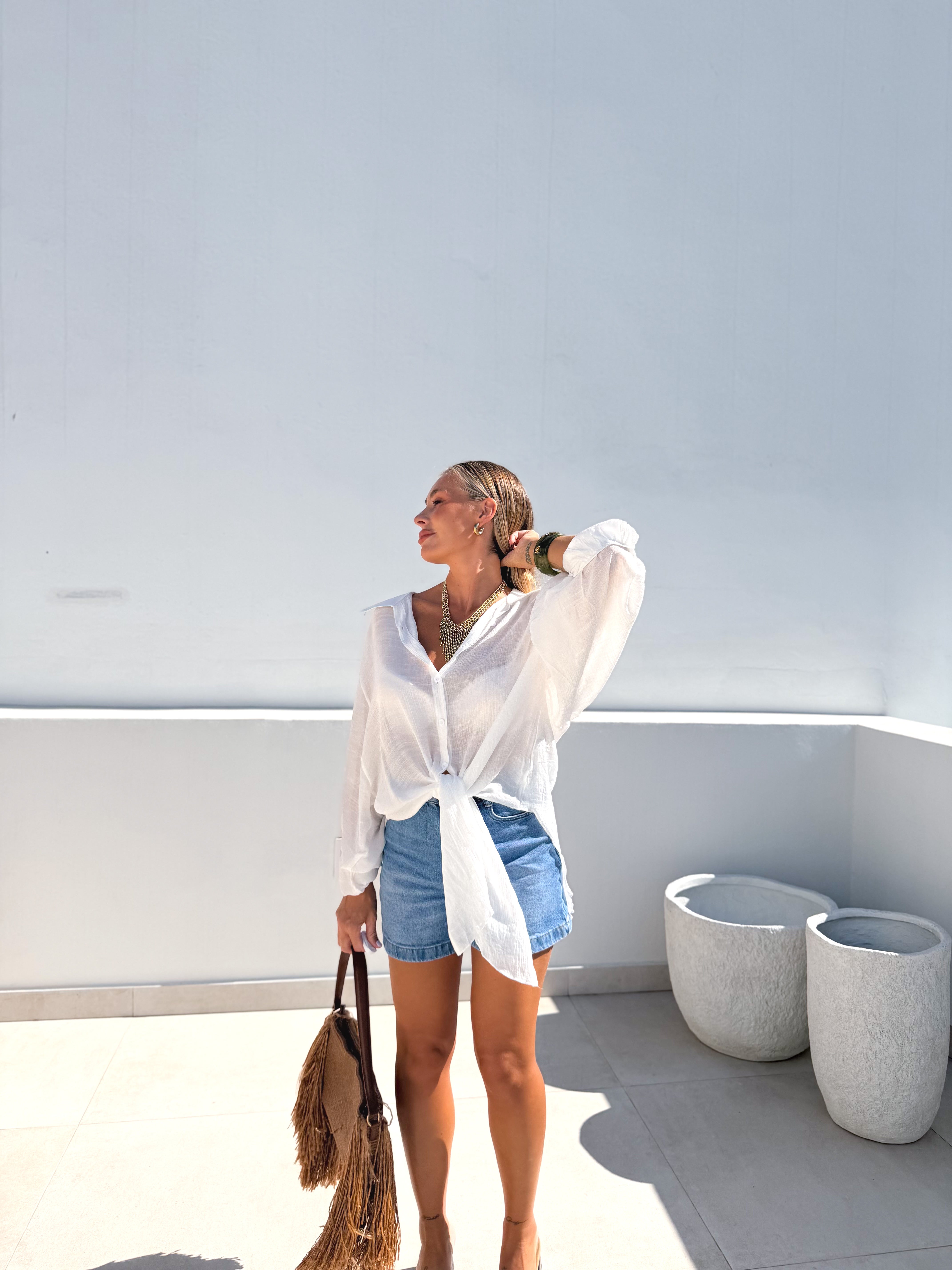 Camisa blanca multi posición