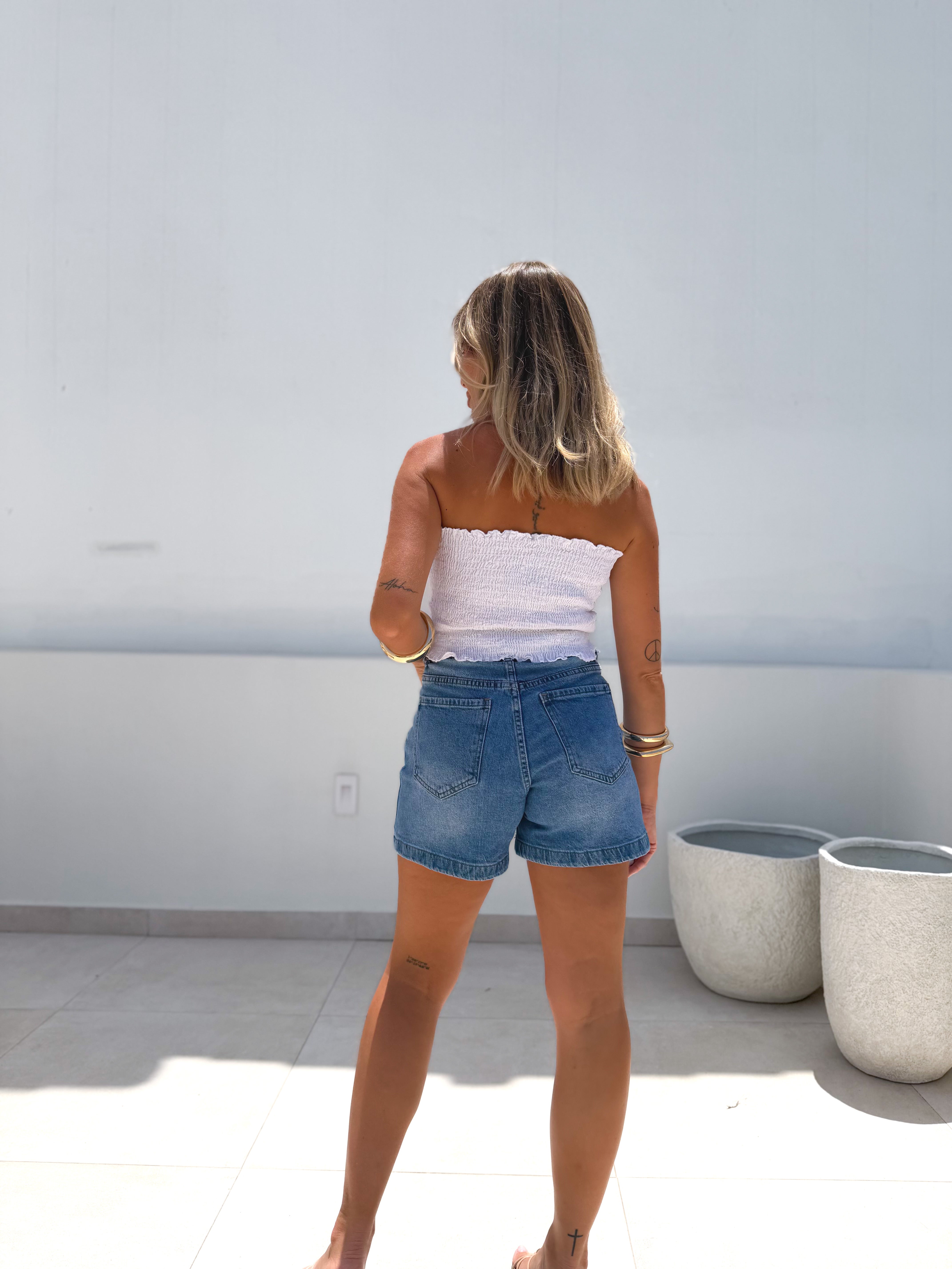 Short denim