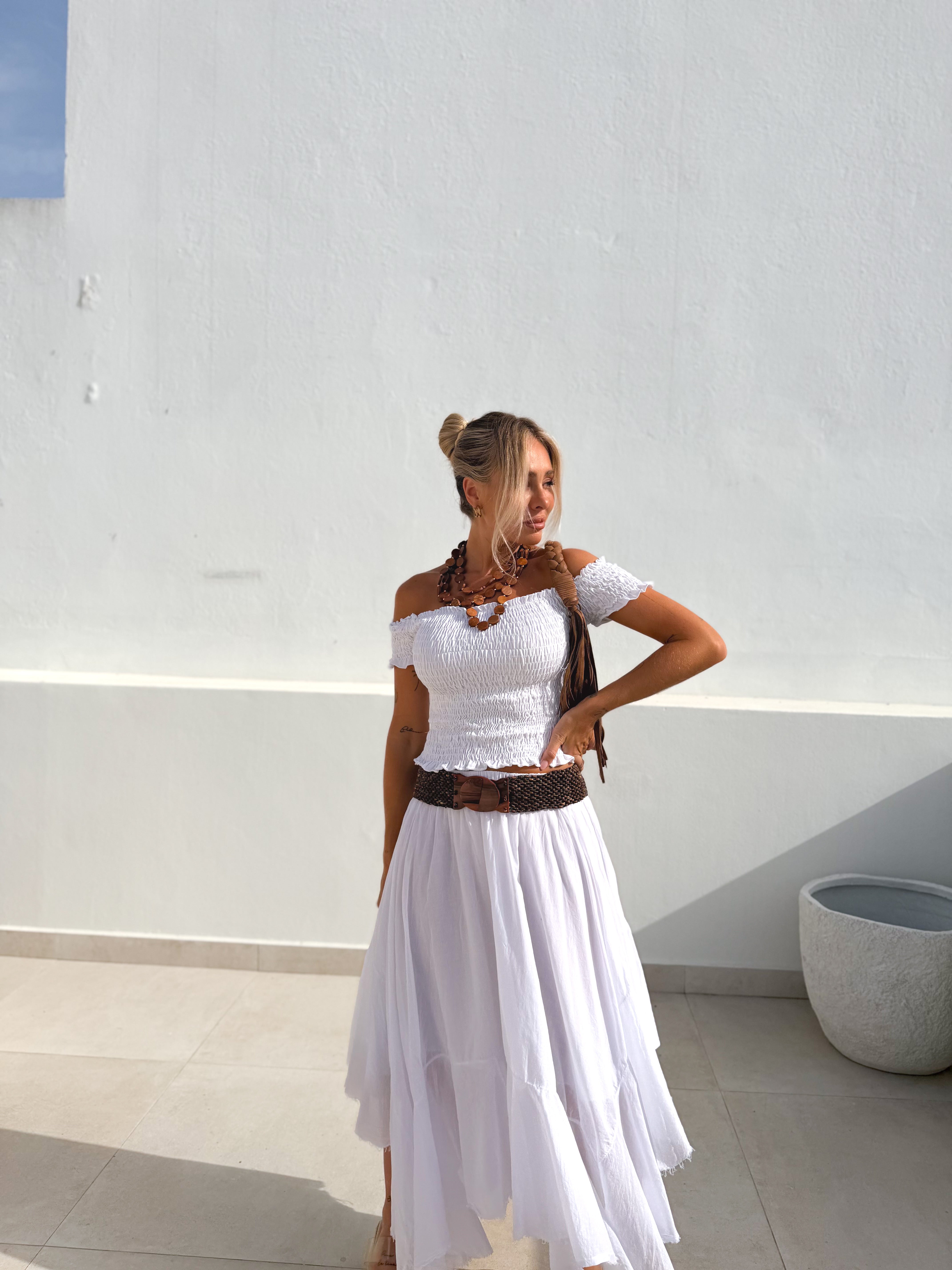 Falda asimétrica blanca