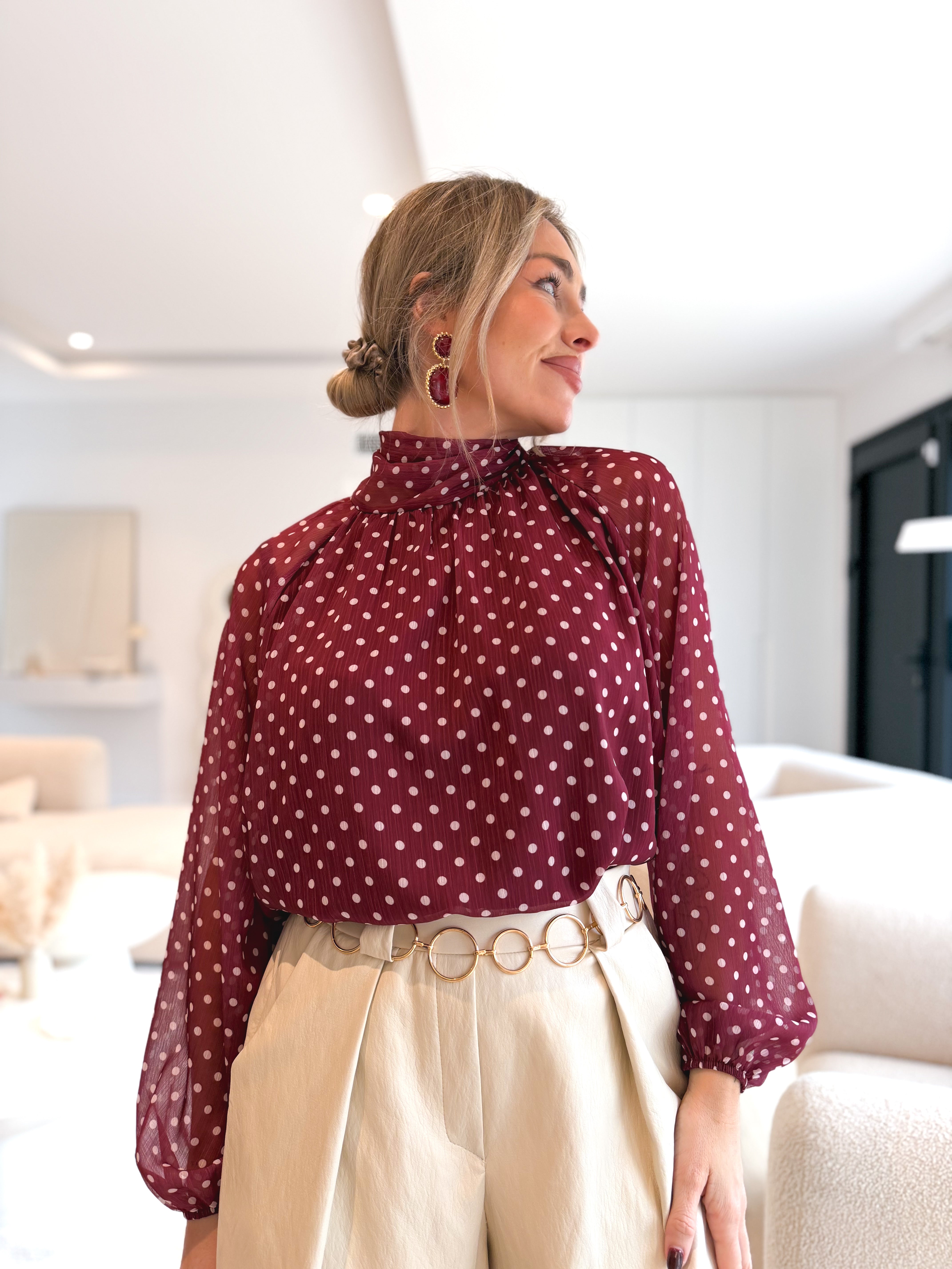 Blusa topitos Burdeos