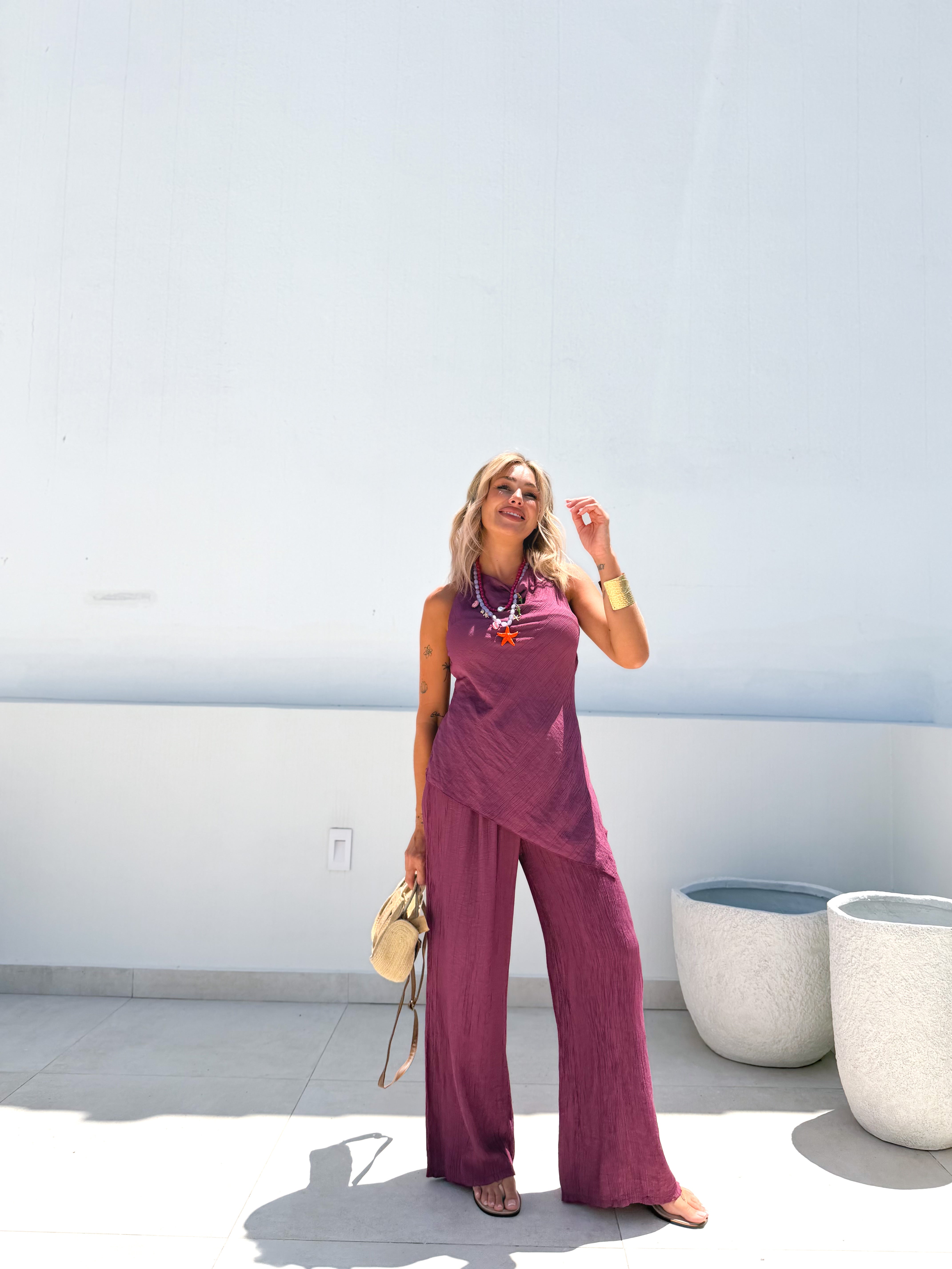 Total look asimetríco Frambuesa