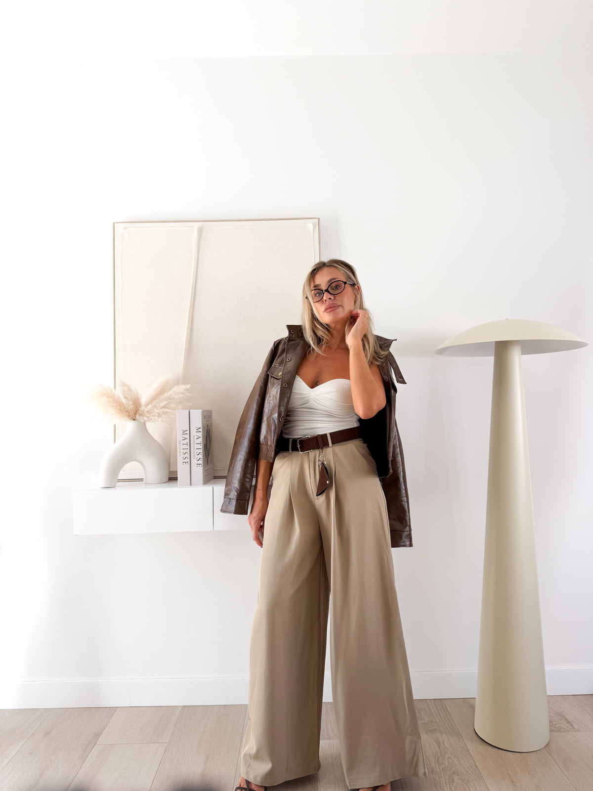 Pantalón pinza wide leg beige