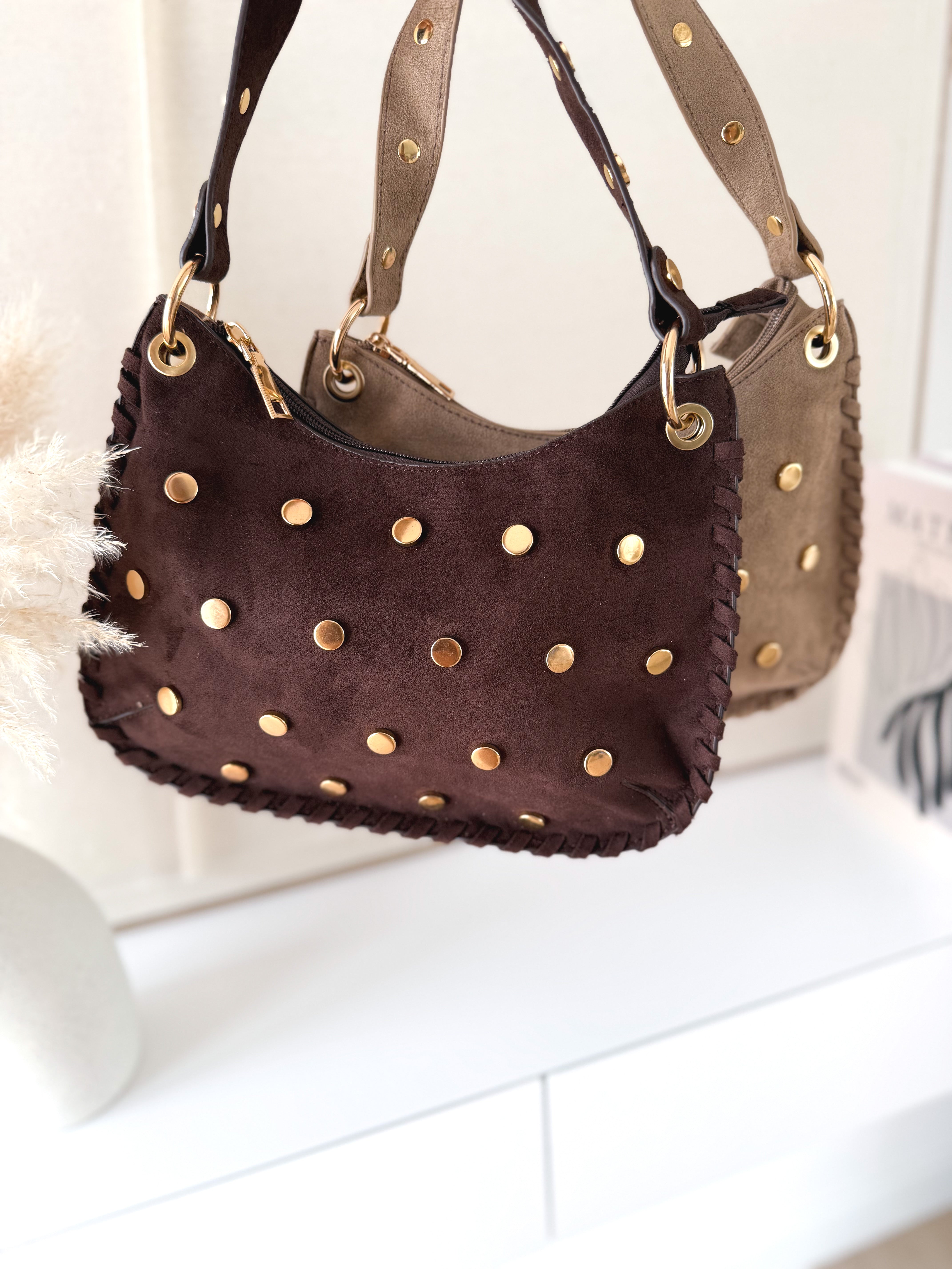 Bolso hombro tachas