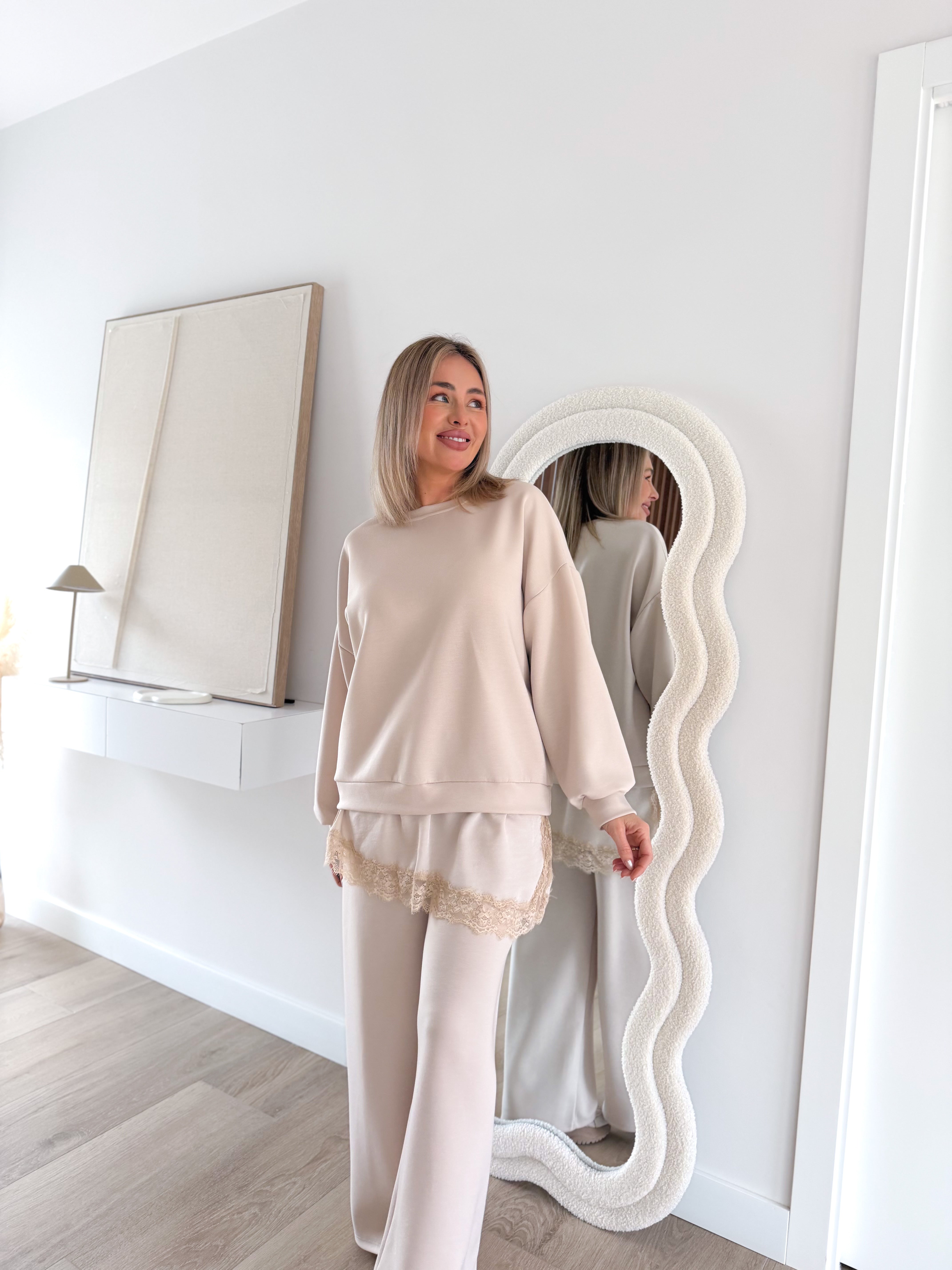 Conjunto combinado lencero beige