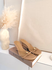 Sandalias tiras beige