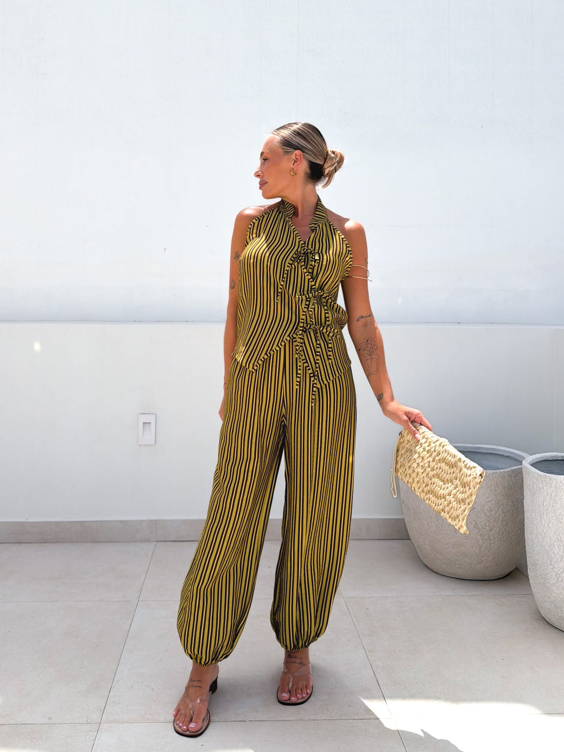Total look rayas lima