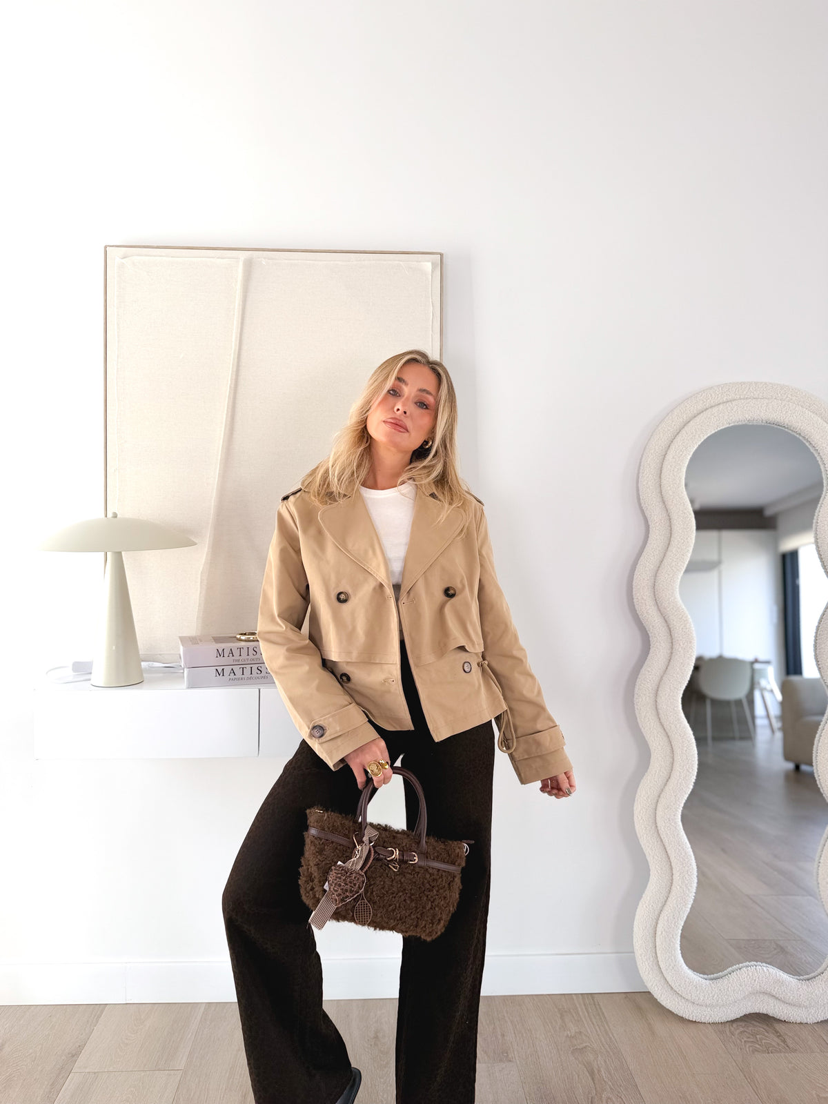 Gabardina fruncida camel