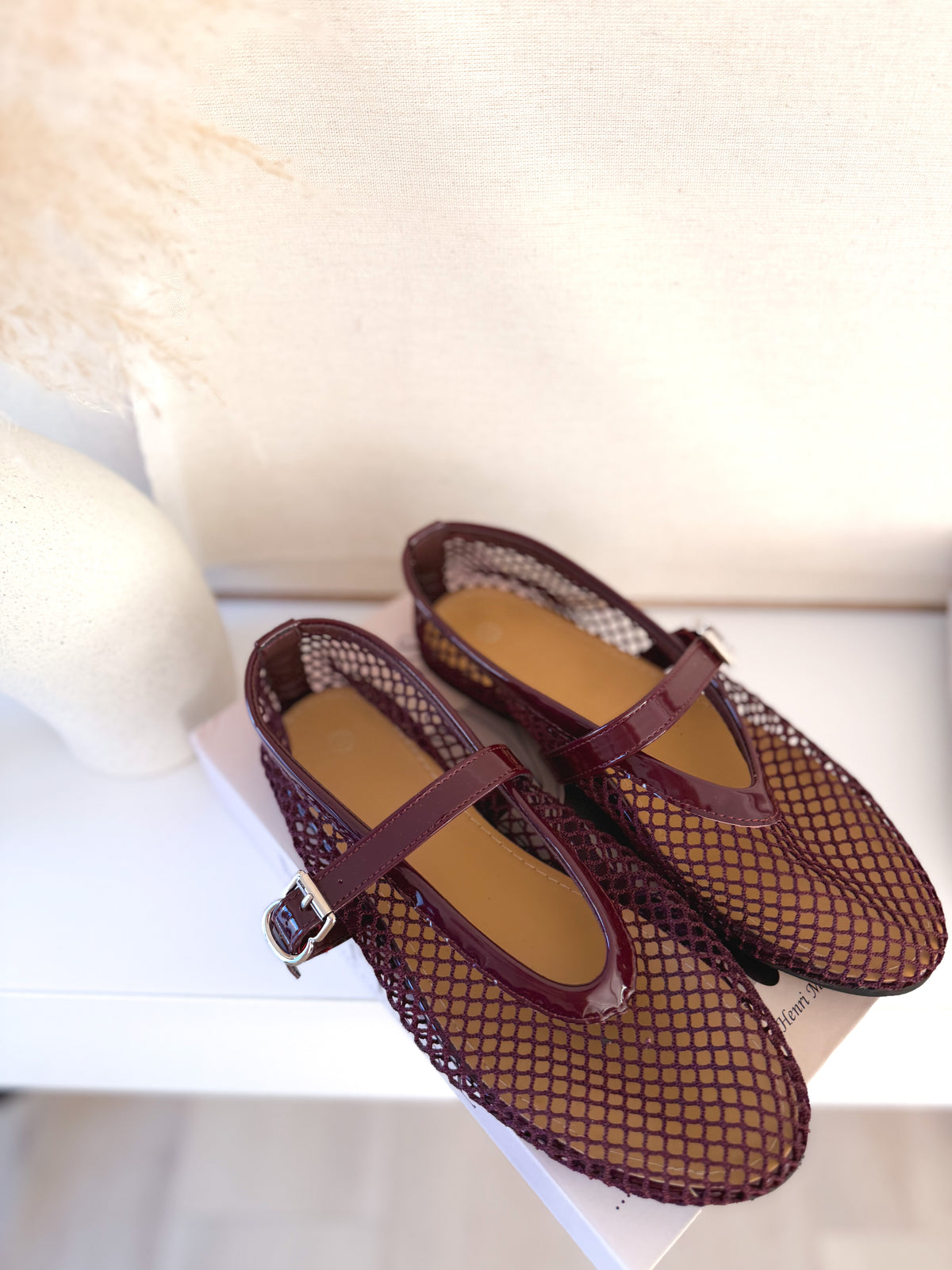 Manoletina red Burgundy