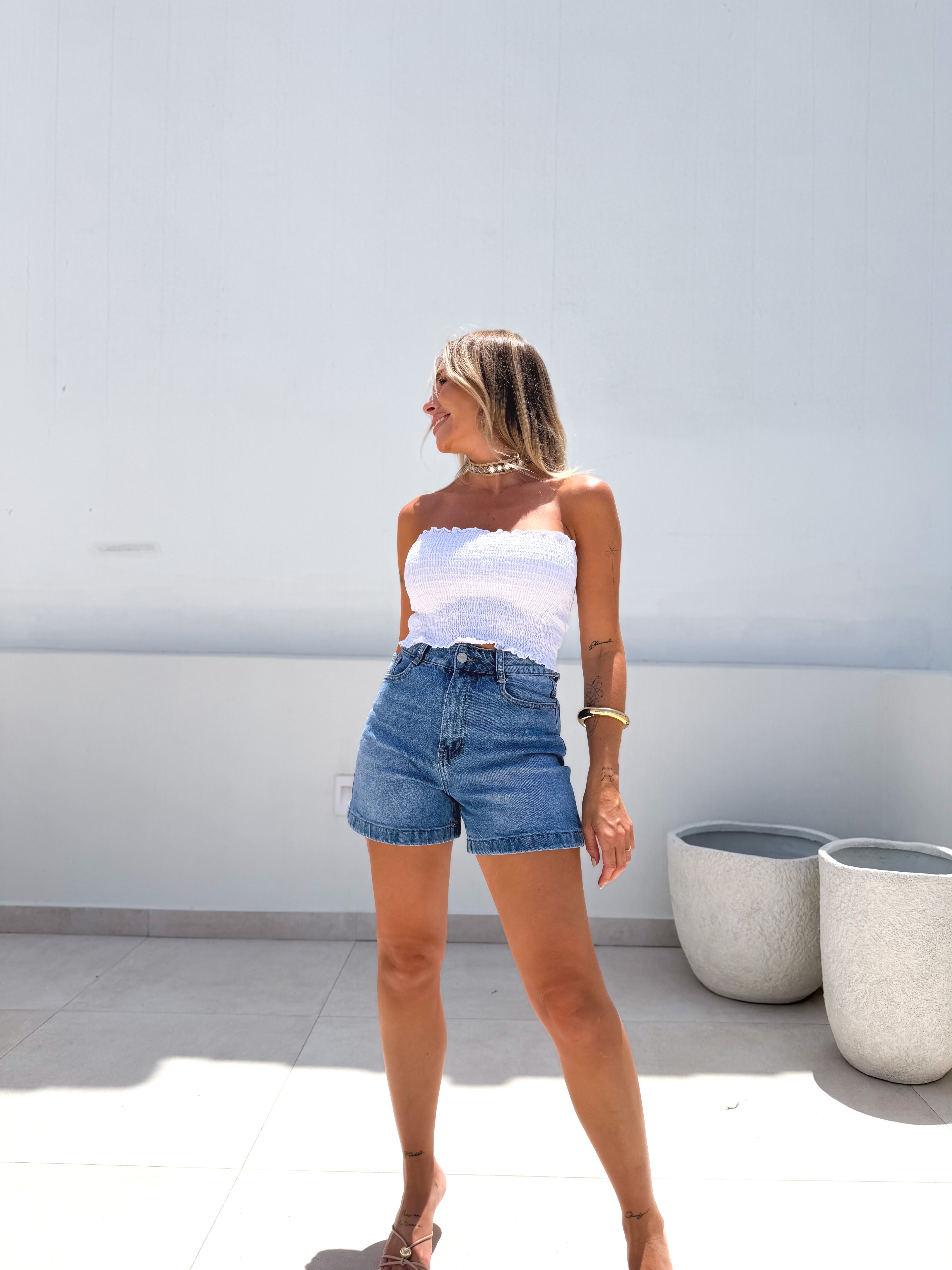 Short denim