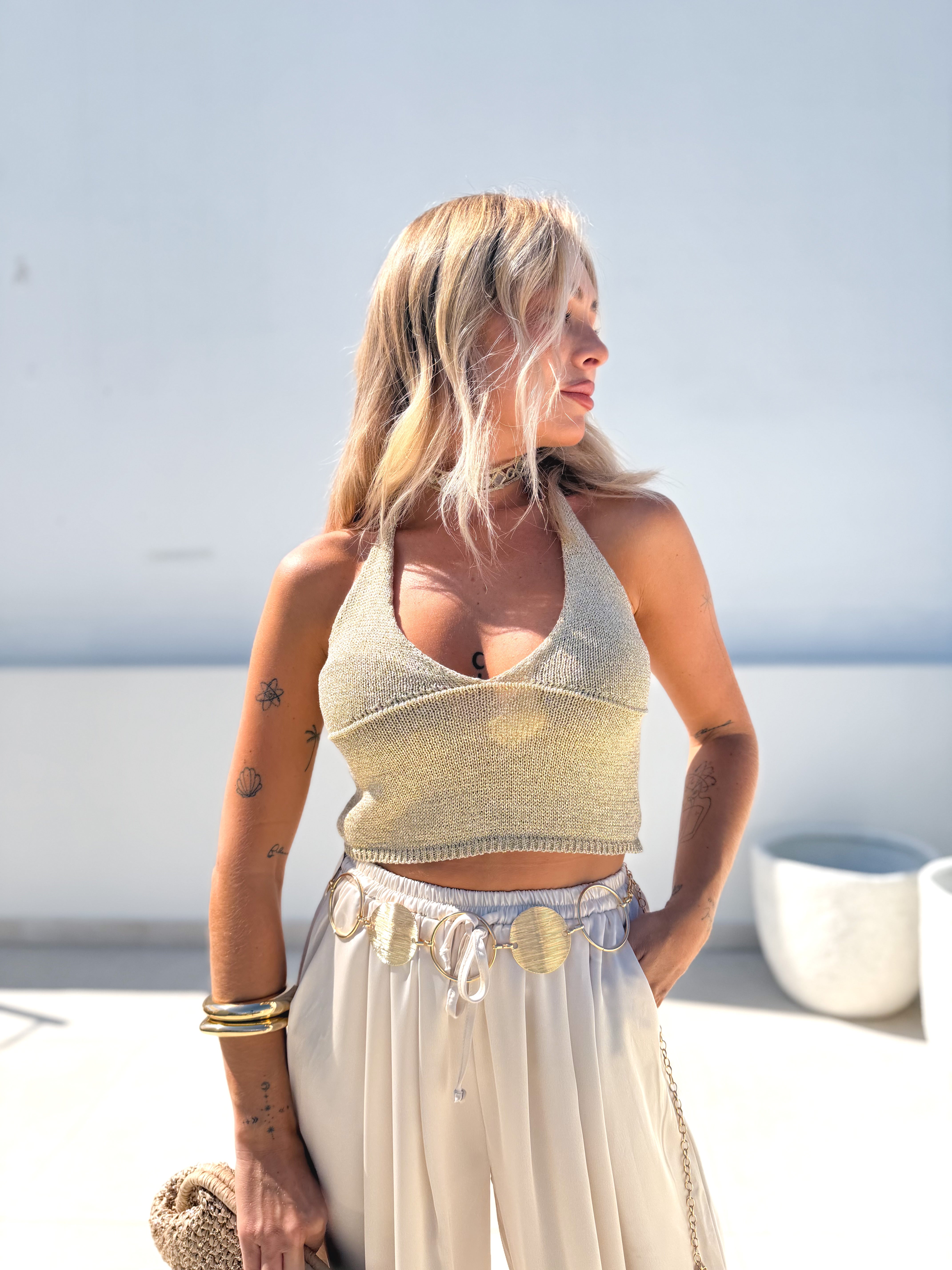 Top dorado halter