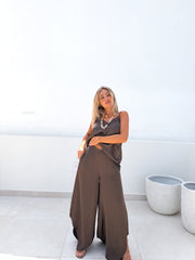 Pantalón satinado asimétrico marrón