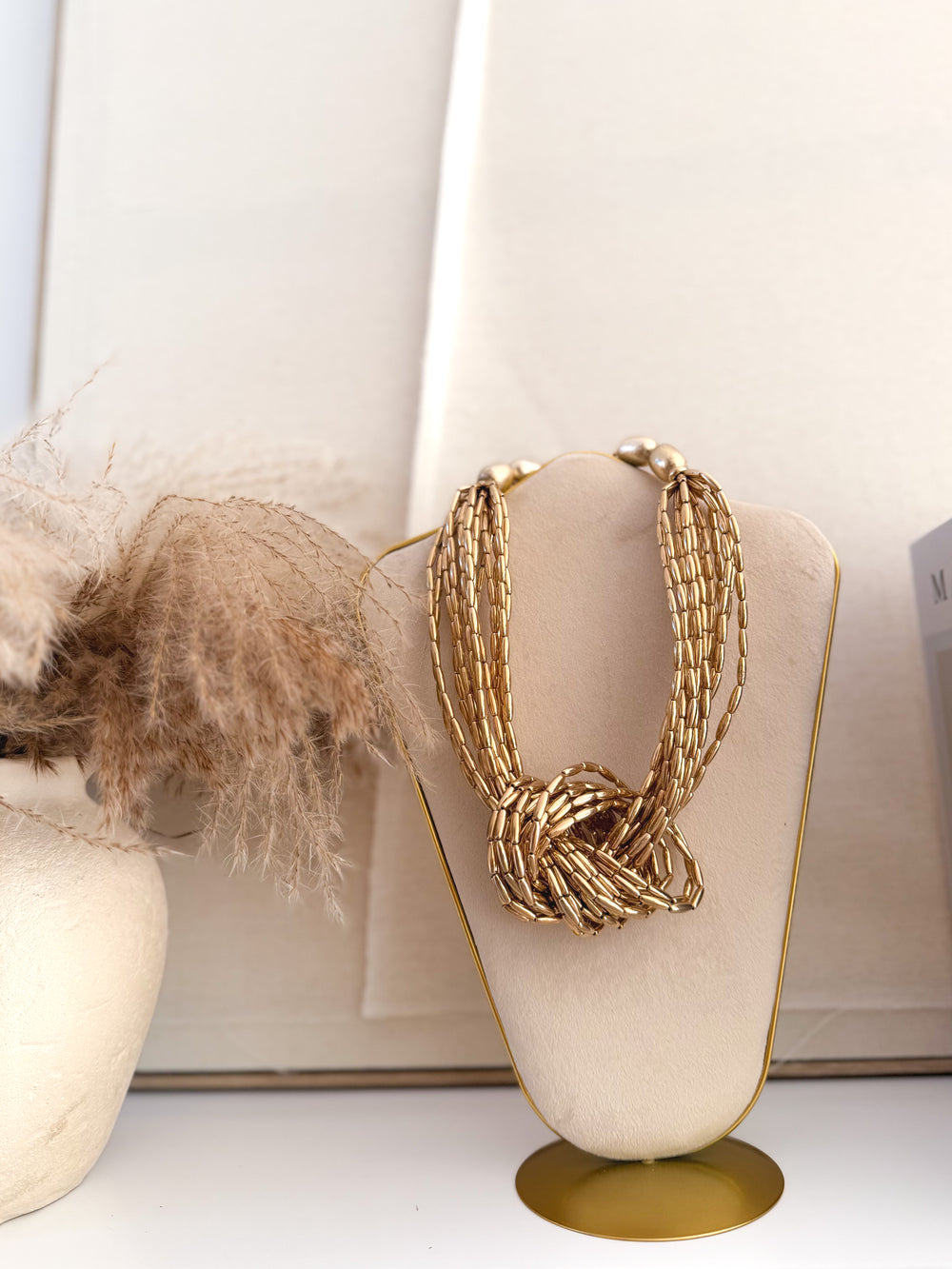 Collar nudo