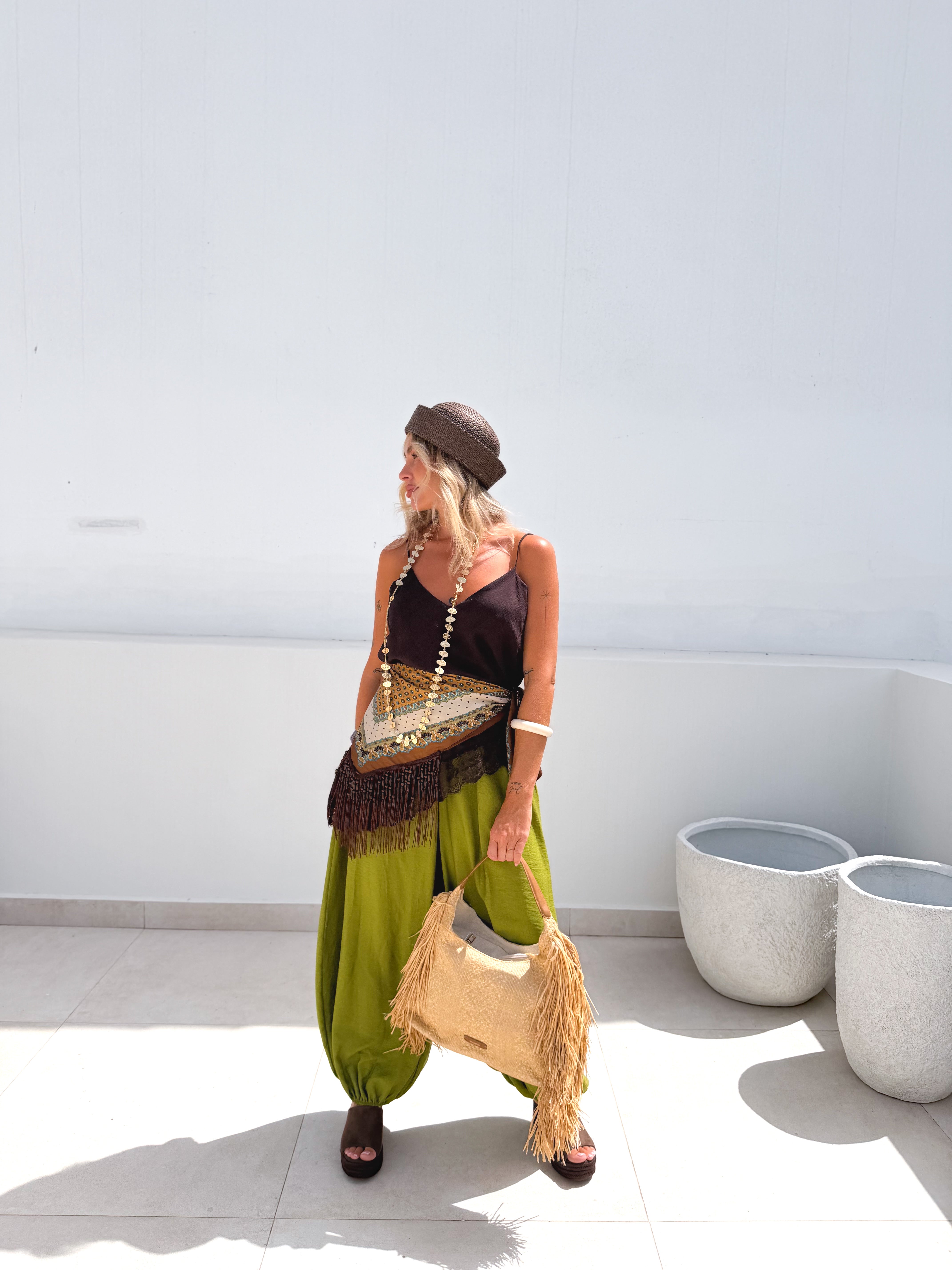 Bolso rafia y flecos