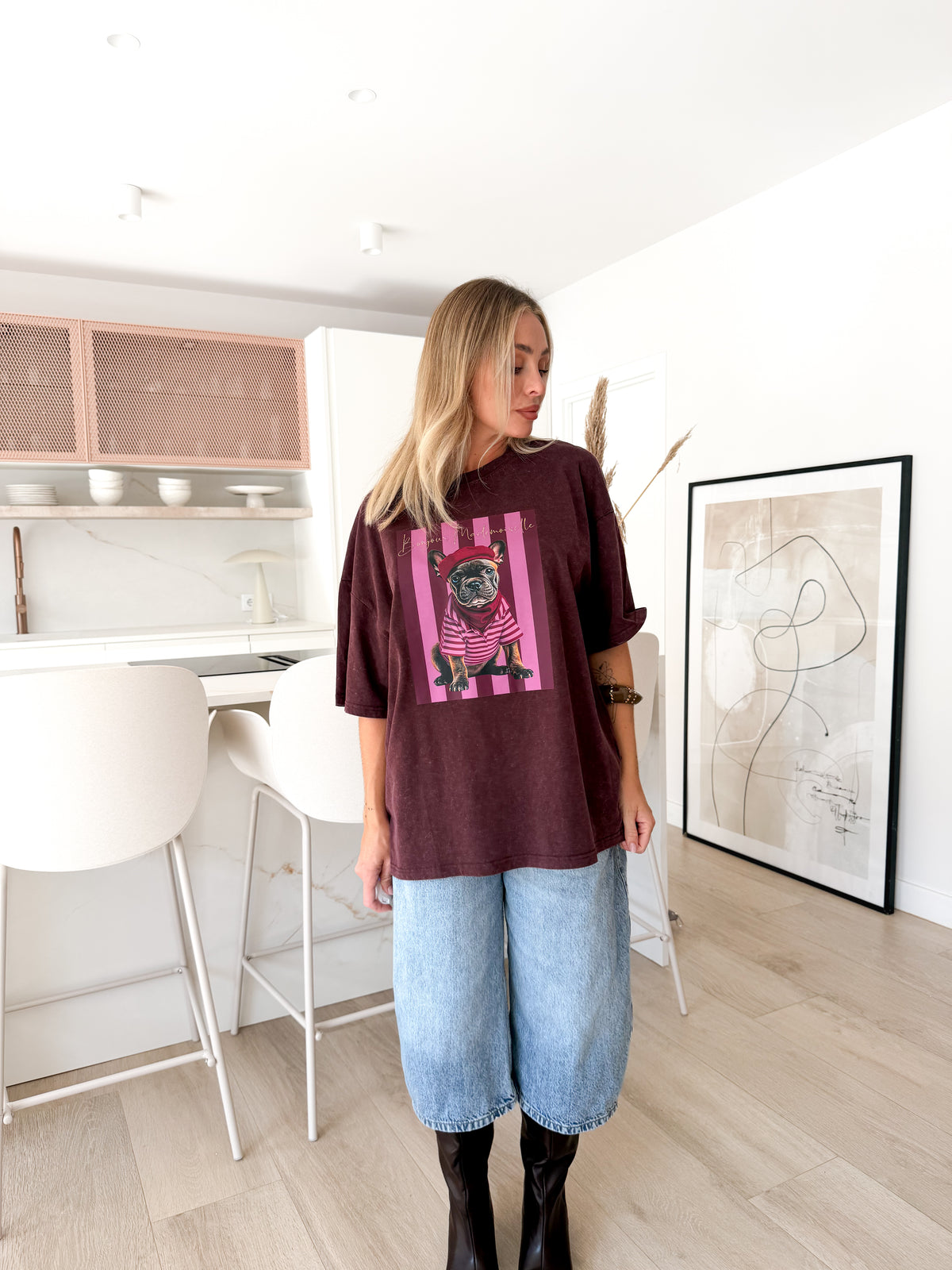 Camiseta Doggy oversize burdeos