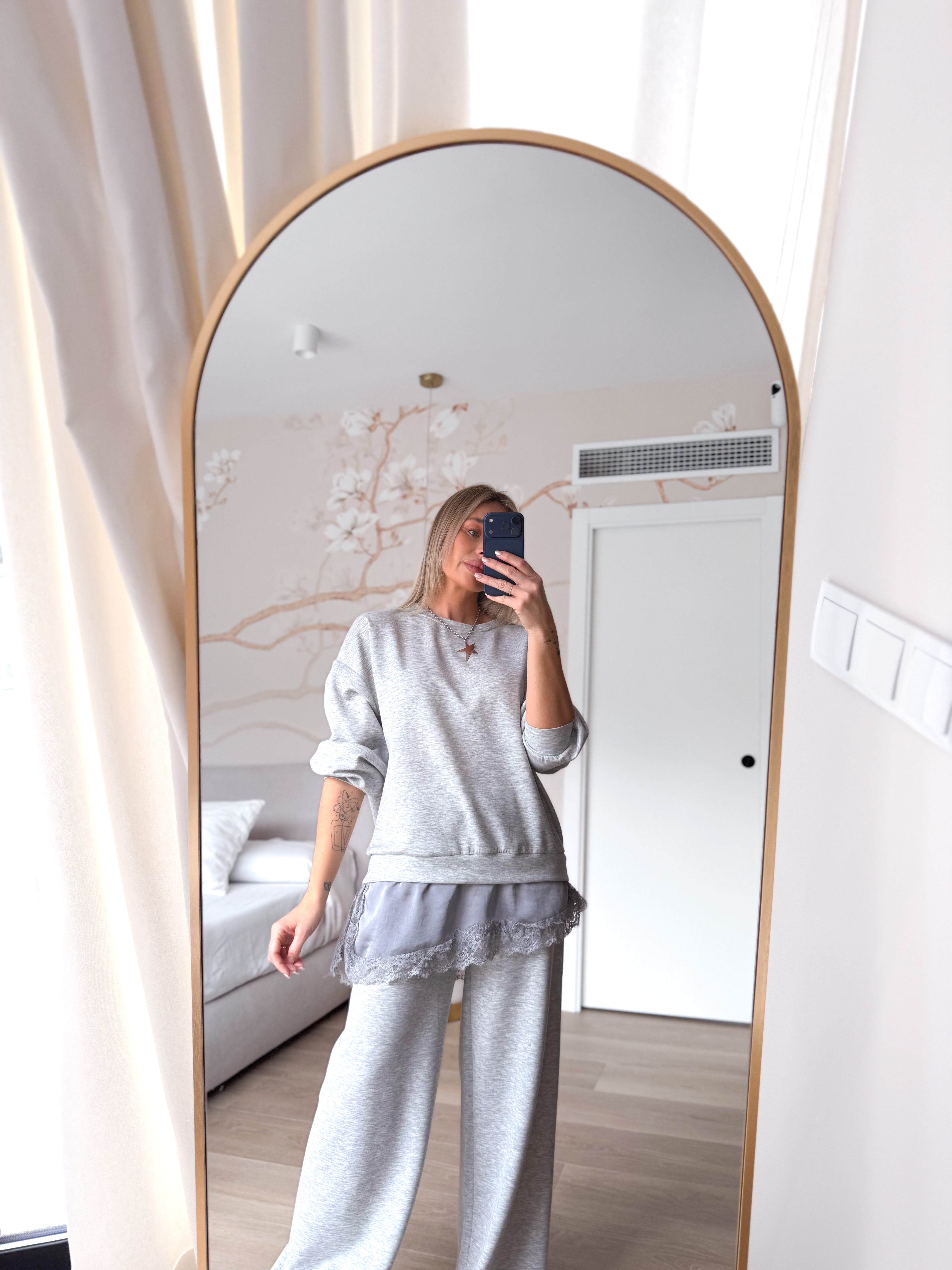 Conjunto combinado lencero gris