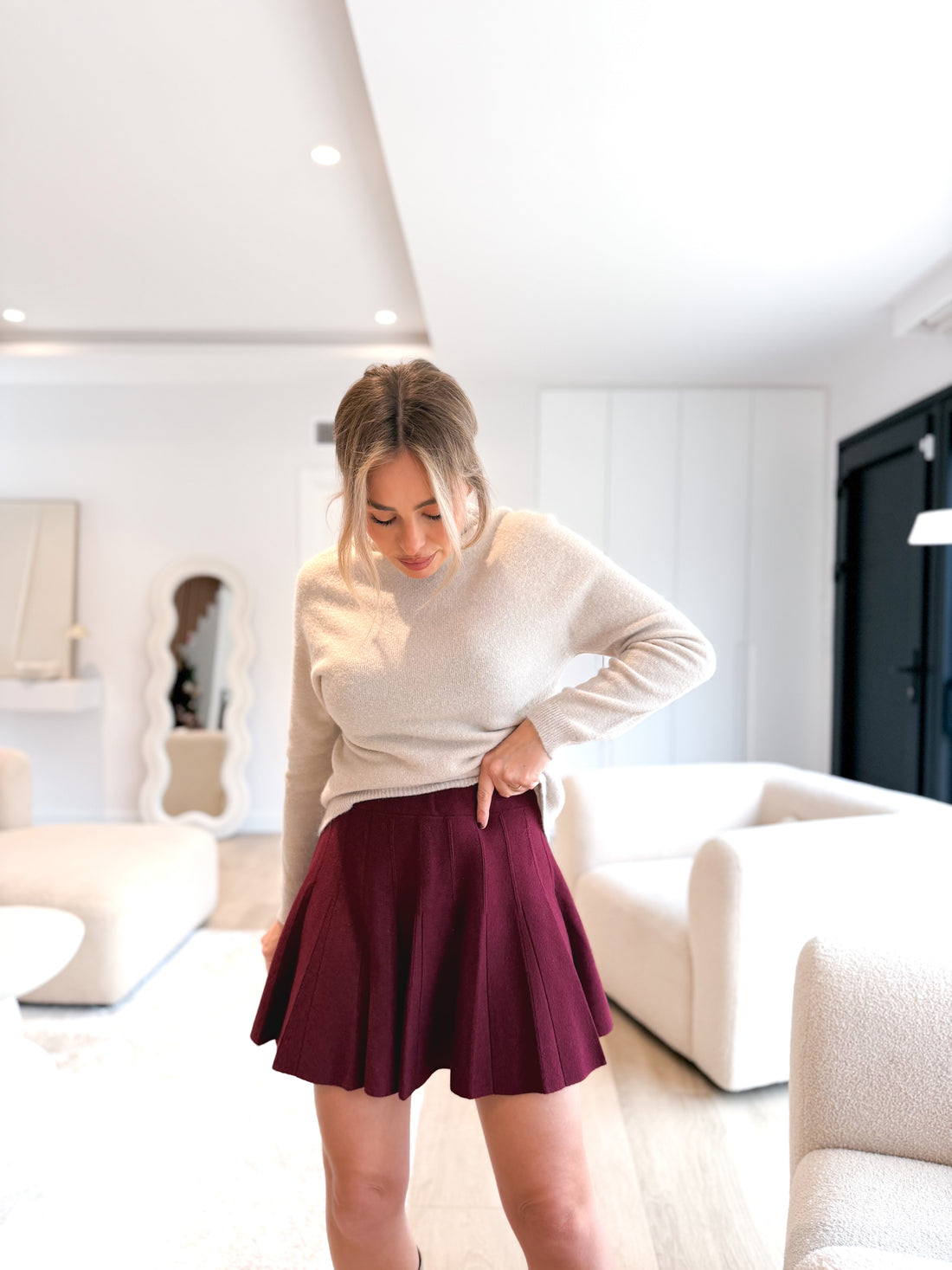 Falda punto tableada Burdeos