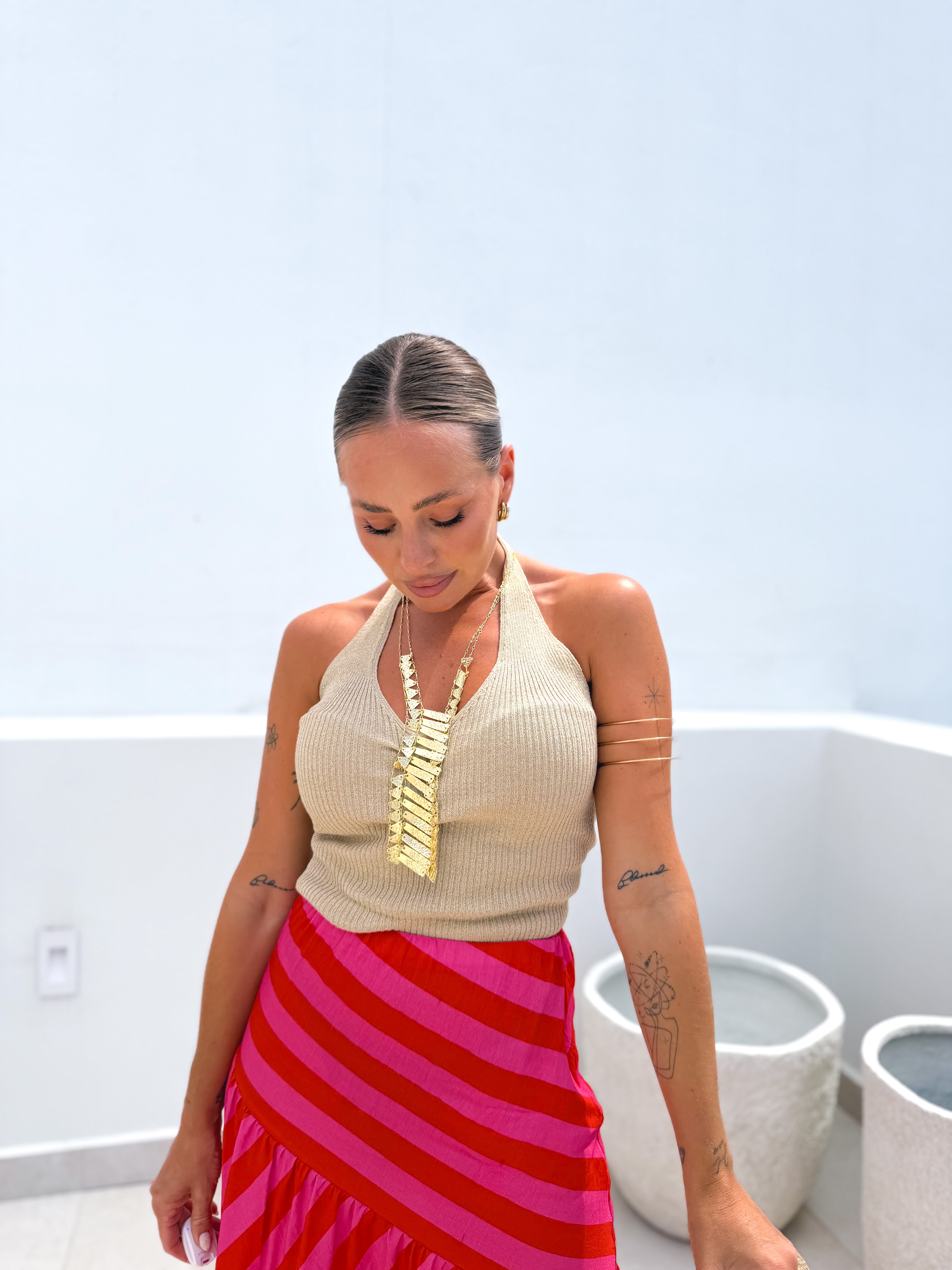 Top halter dorado