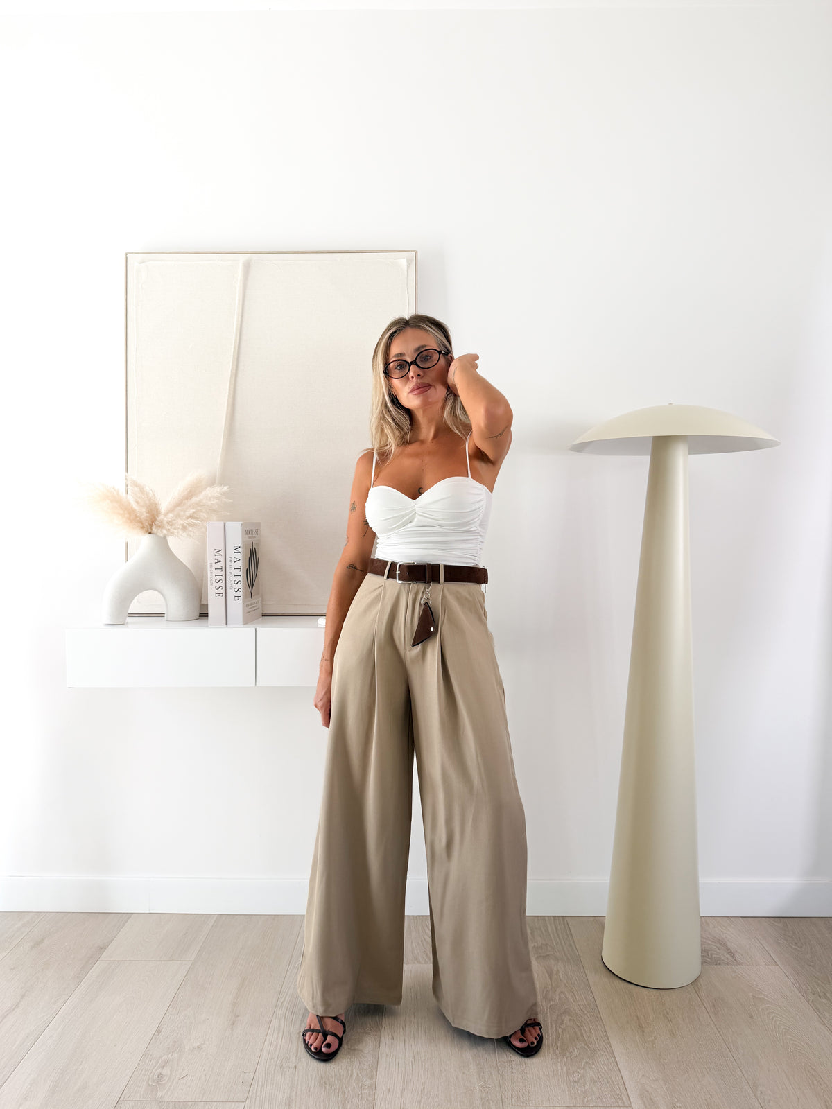 Pantalón pinza wide leg beige