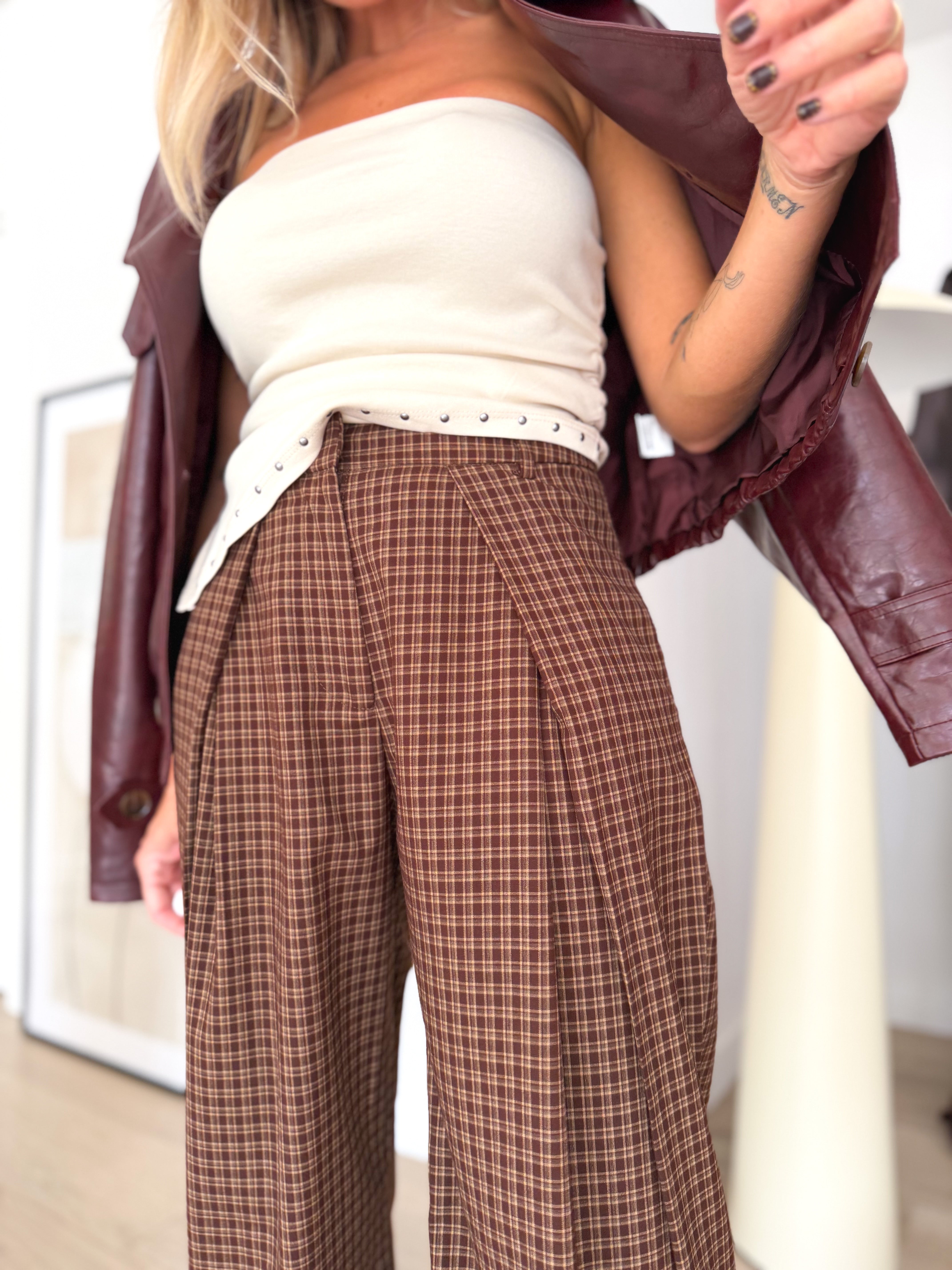Pantalón pinzas cuadros